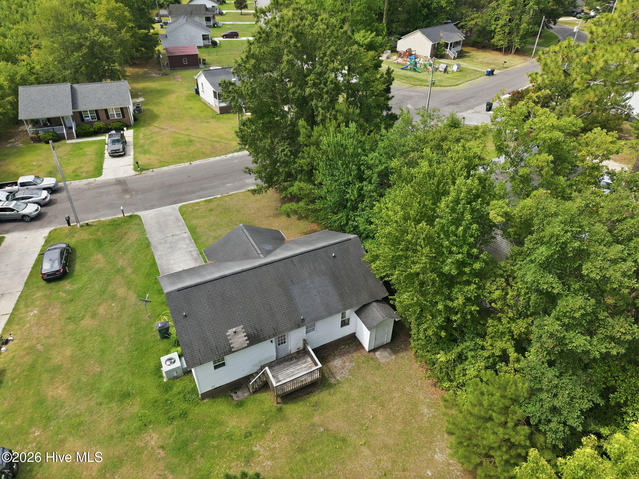 main property photo 34