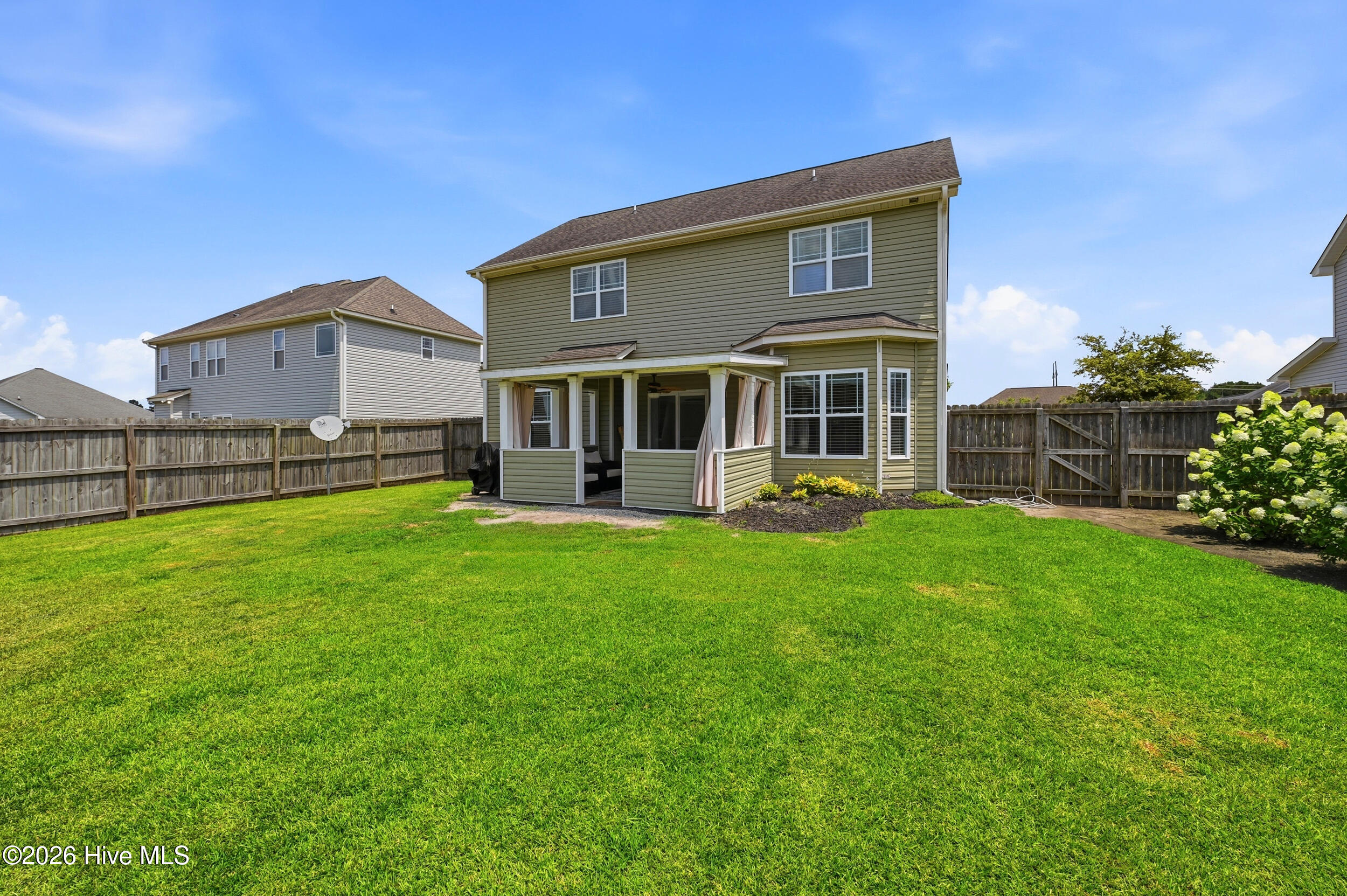 main property photo 31