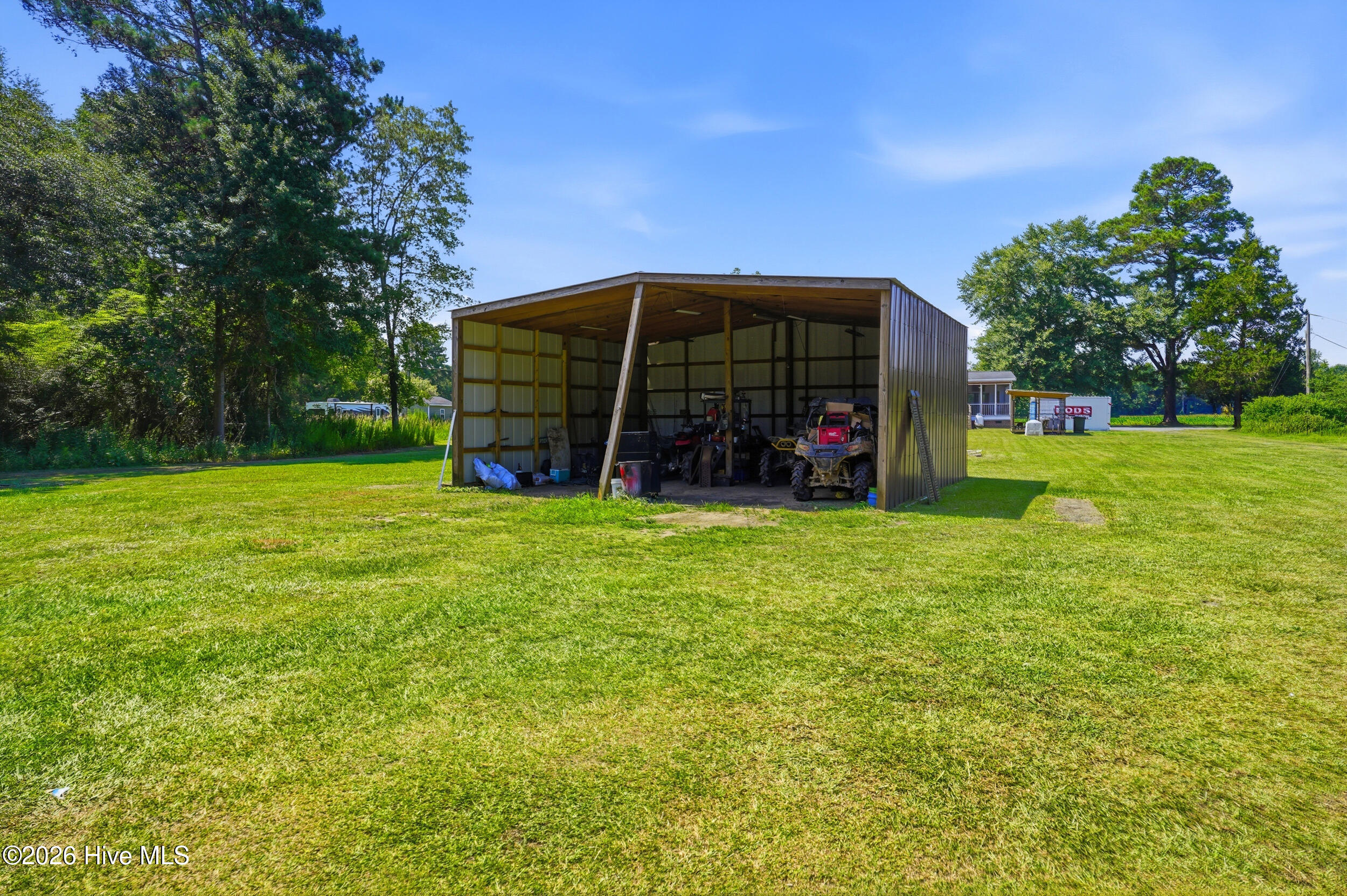 main property photo 43