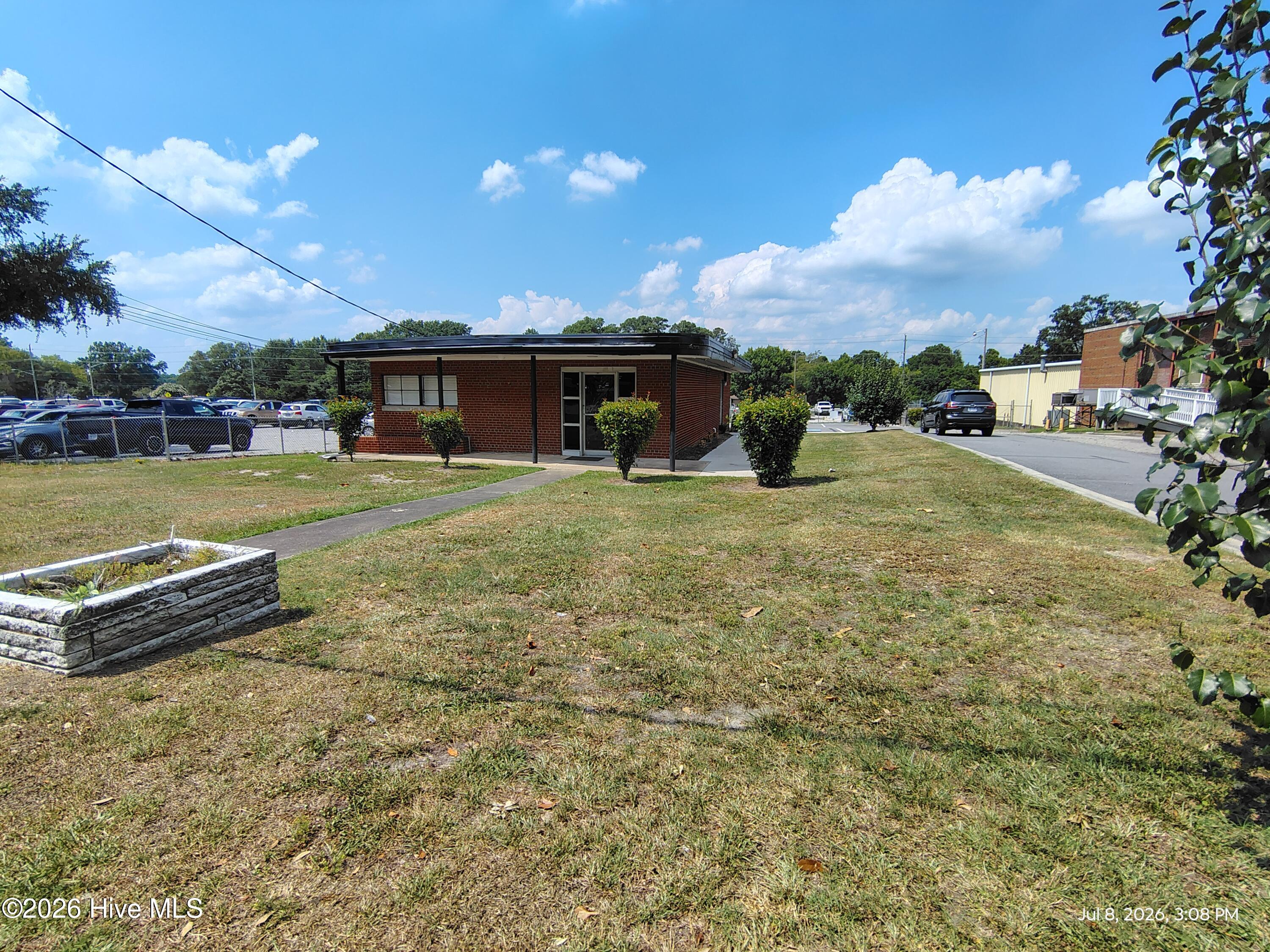 main property photo 29