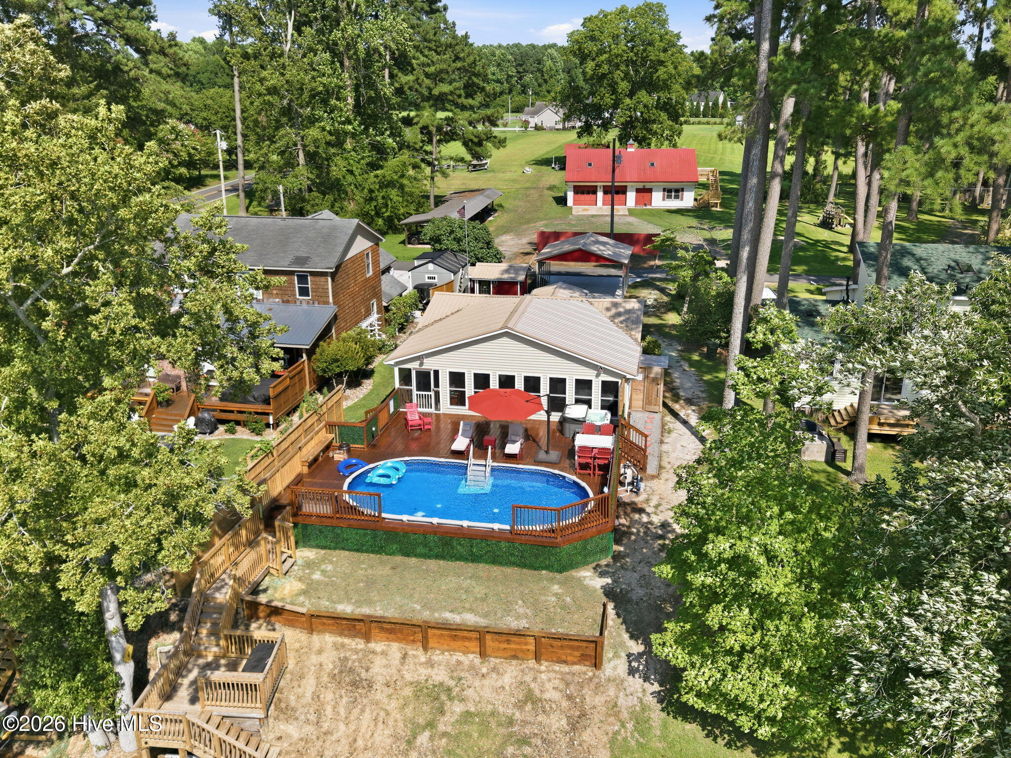 main property photo 34