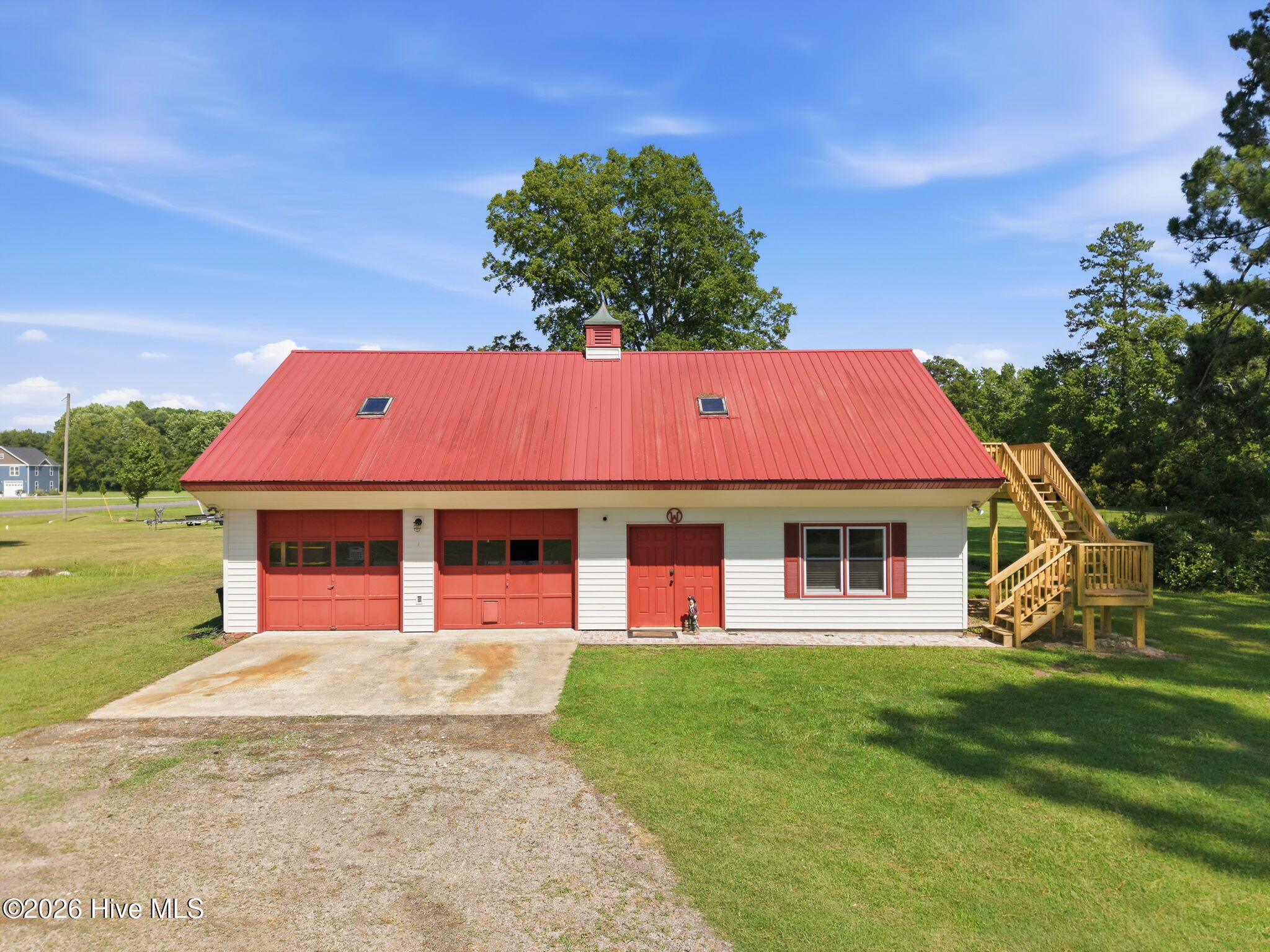 main property photo 42