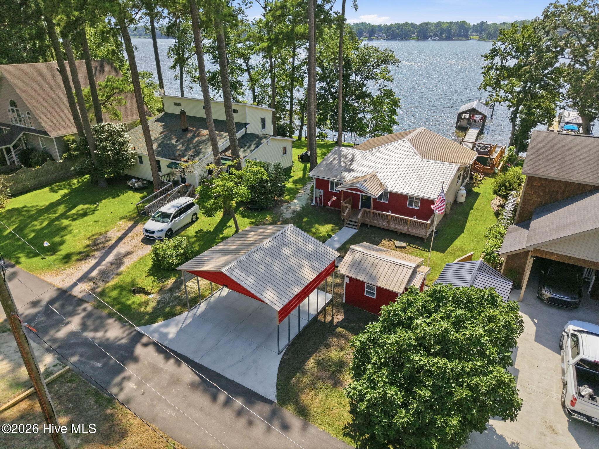 main property photo 6