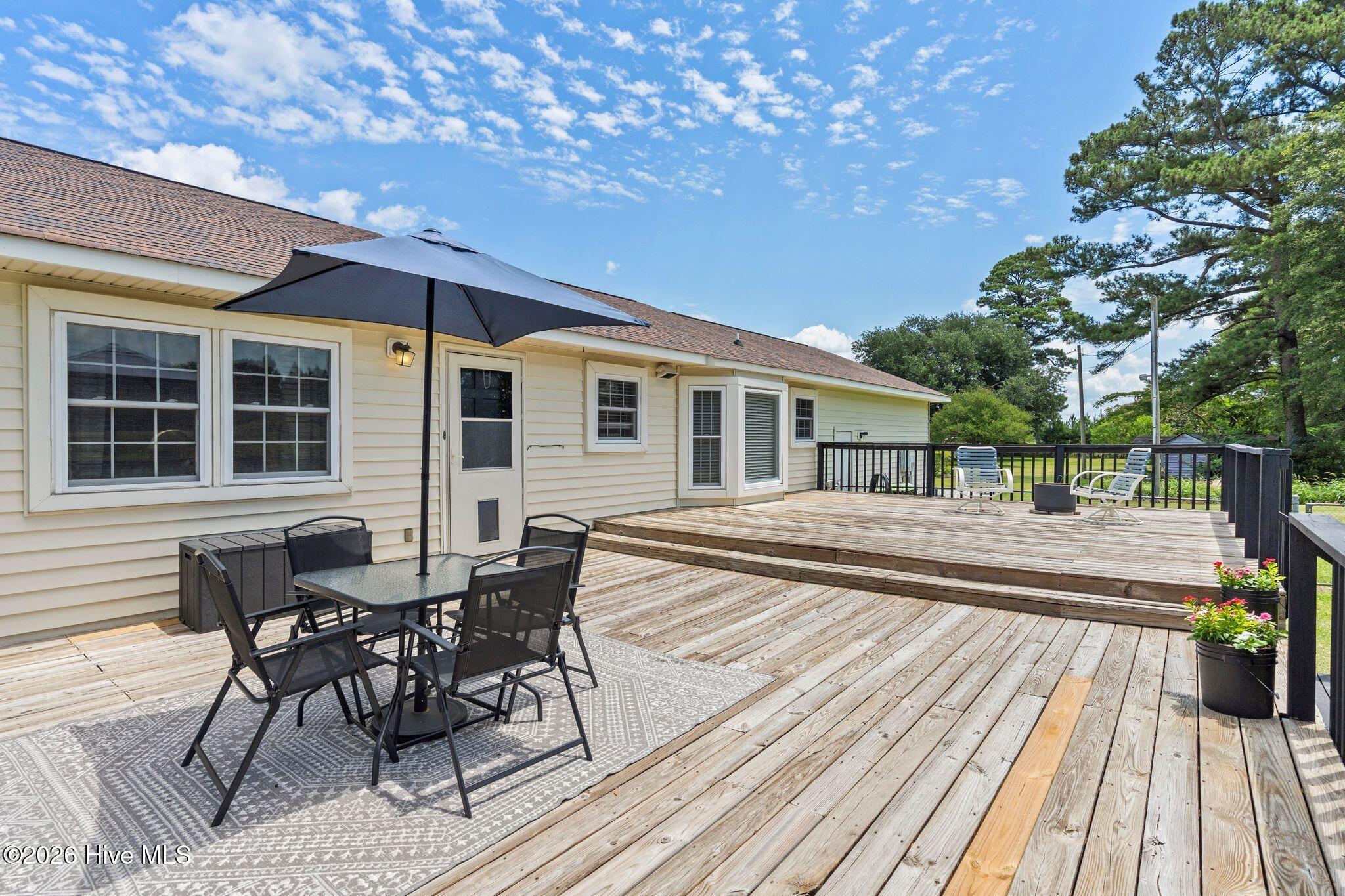 main property photo 58