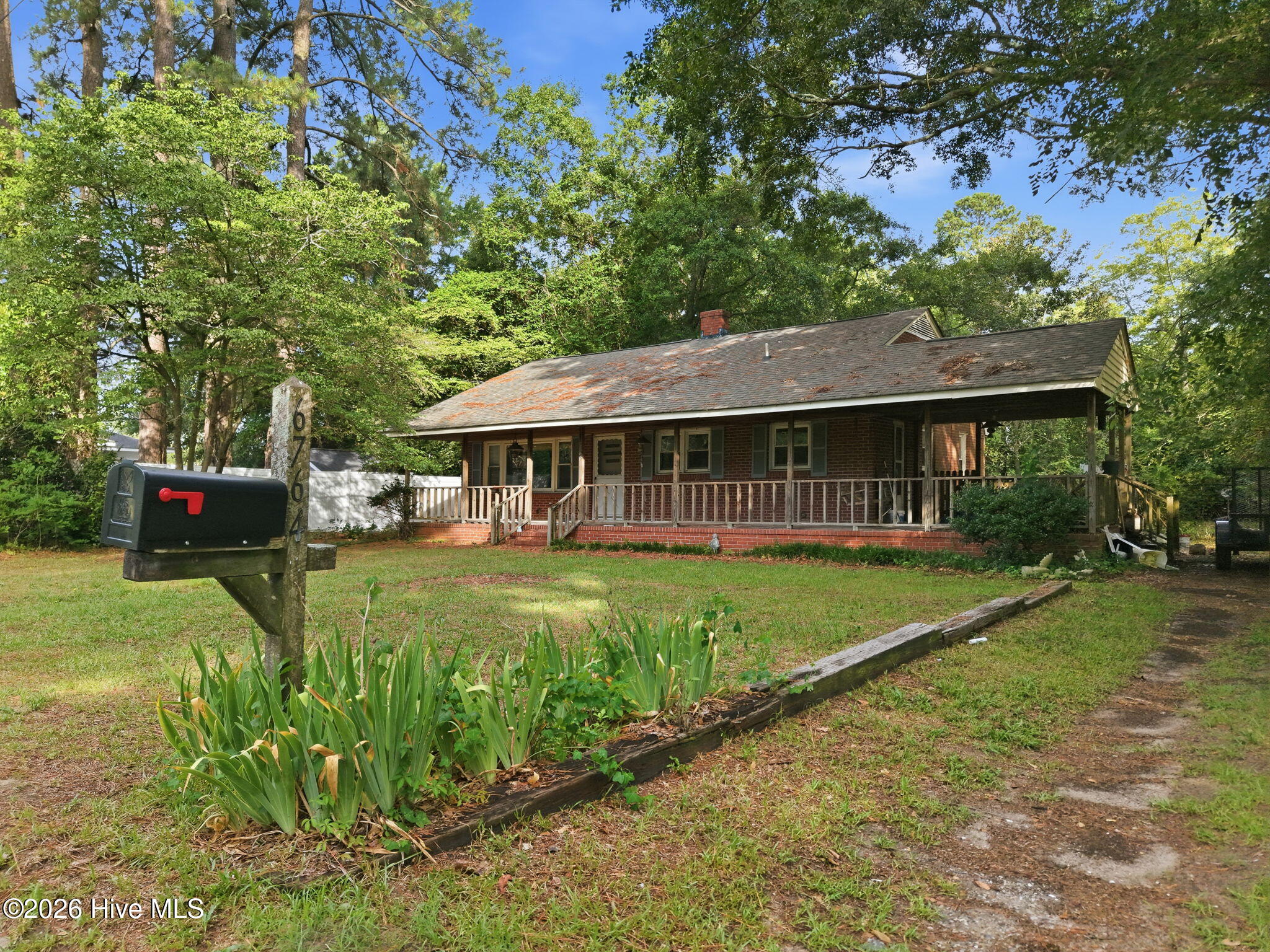 main property photo 11