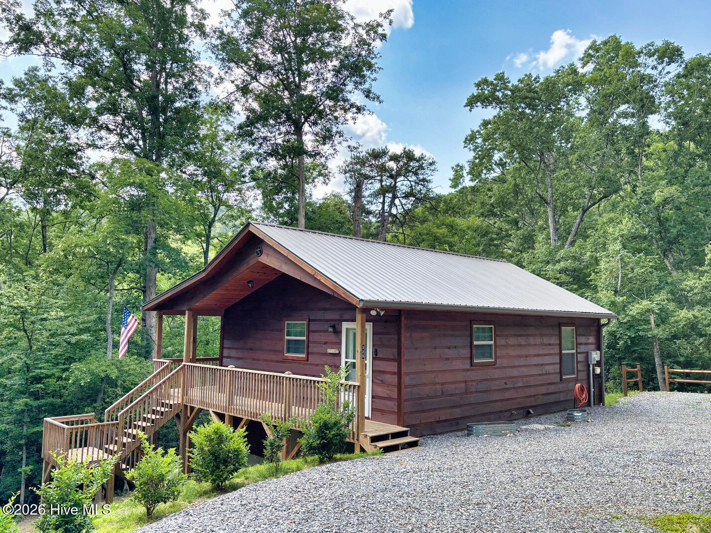 main property photo 20