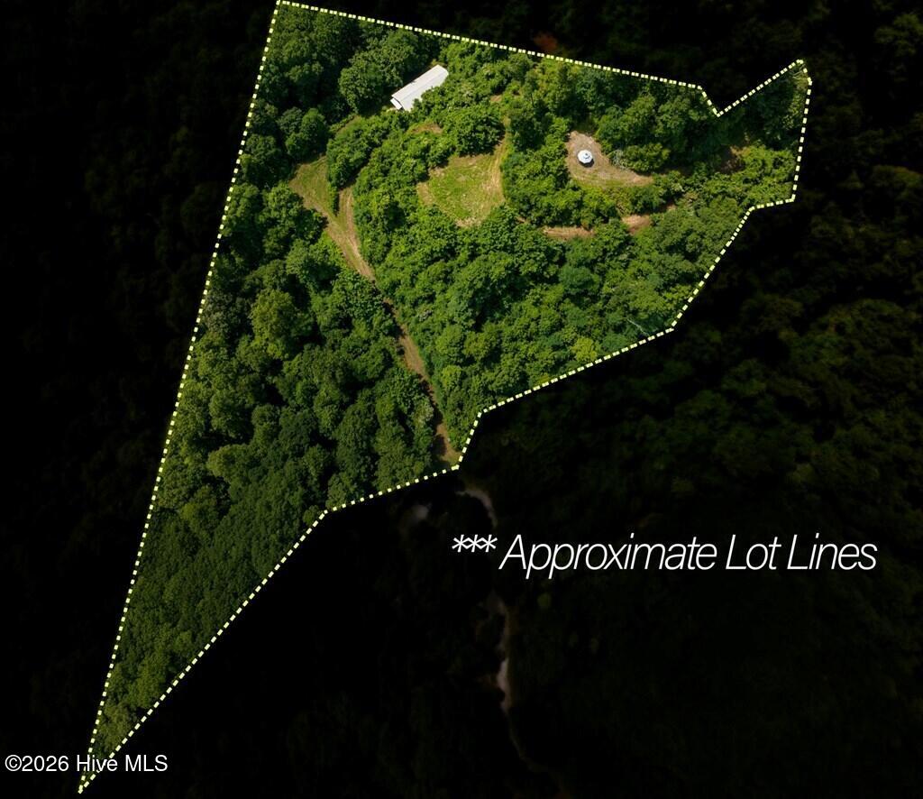 main property photo 28