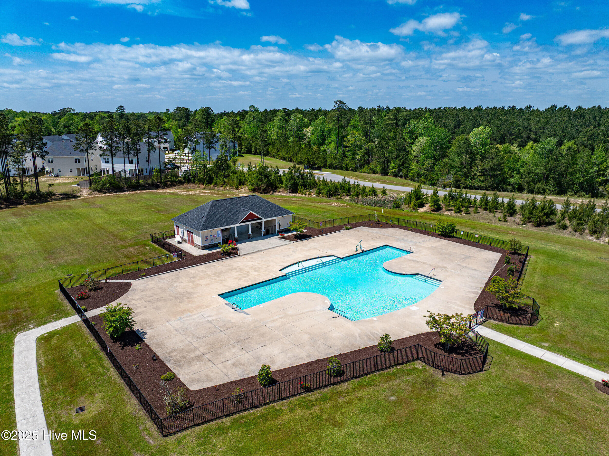 main property photo 49