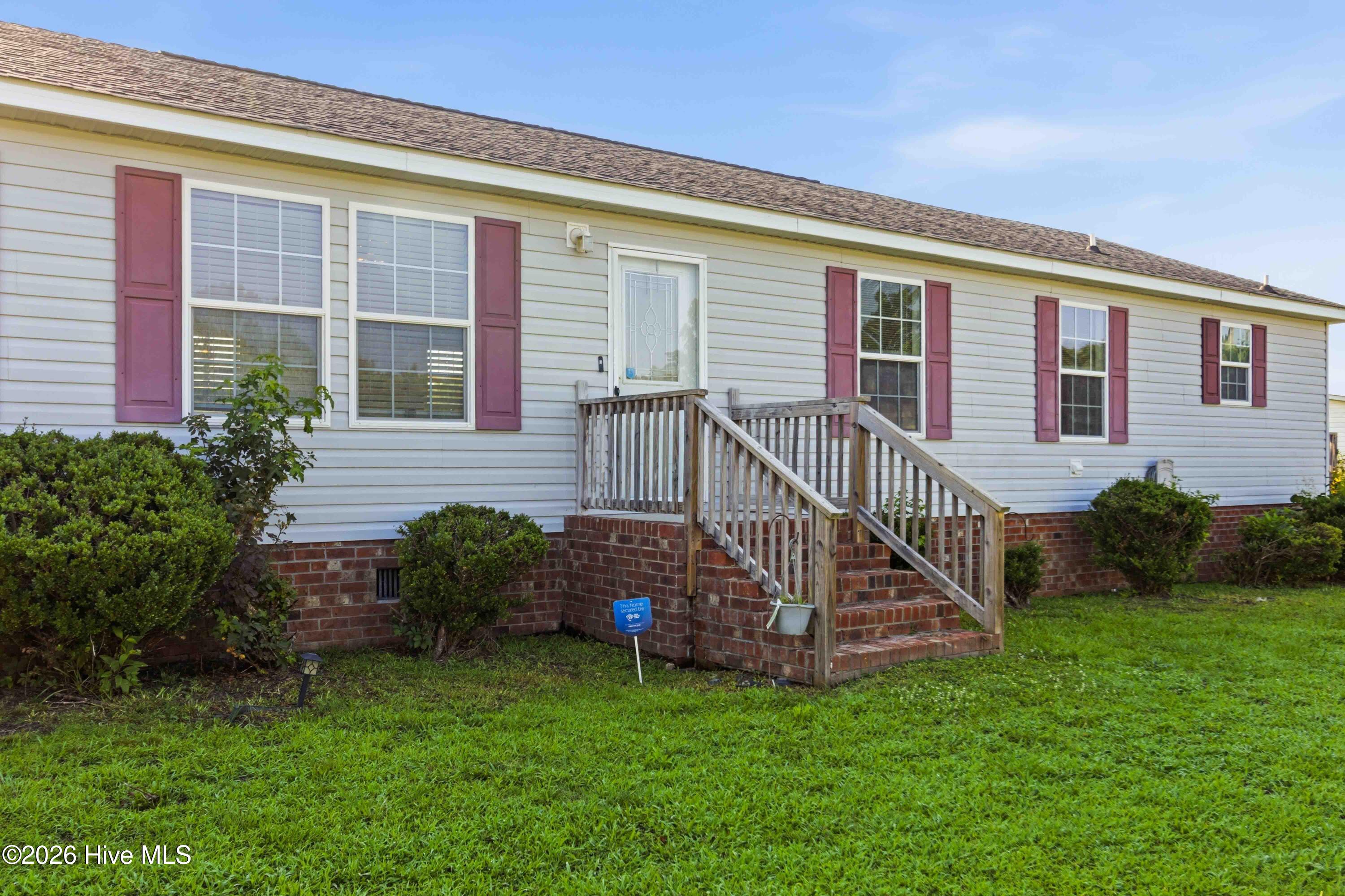 main property photo 25