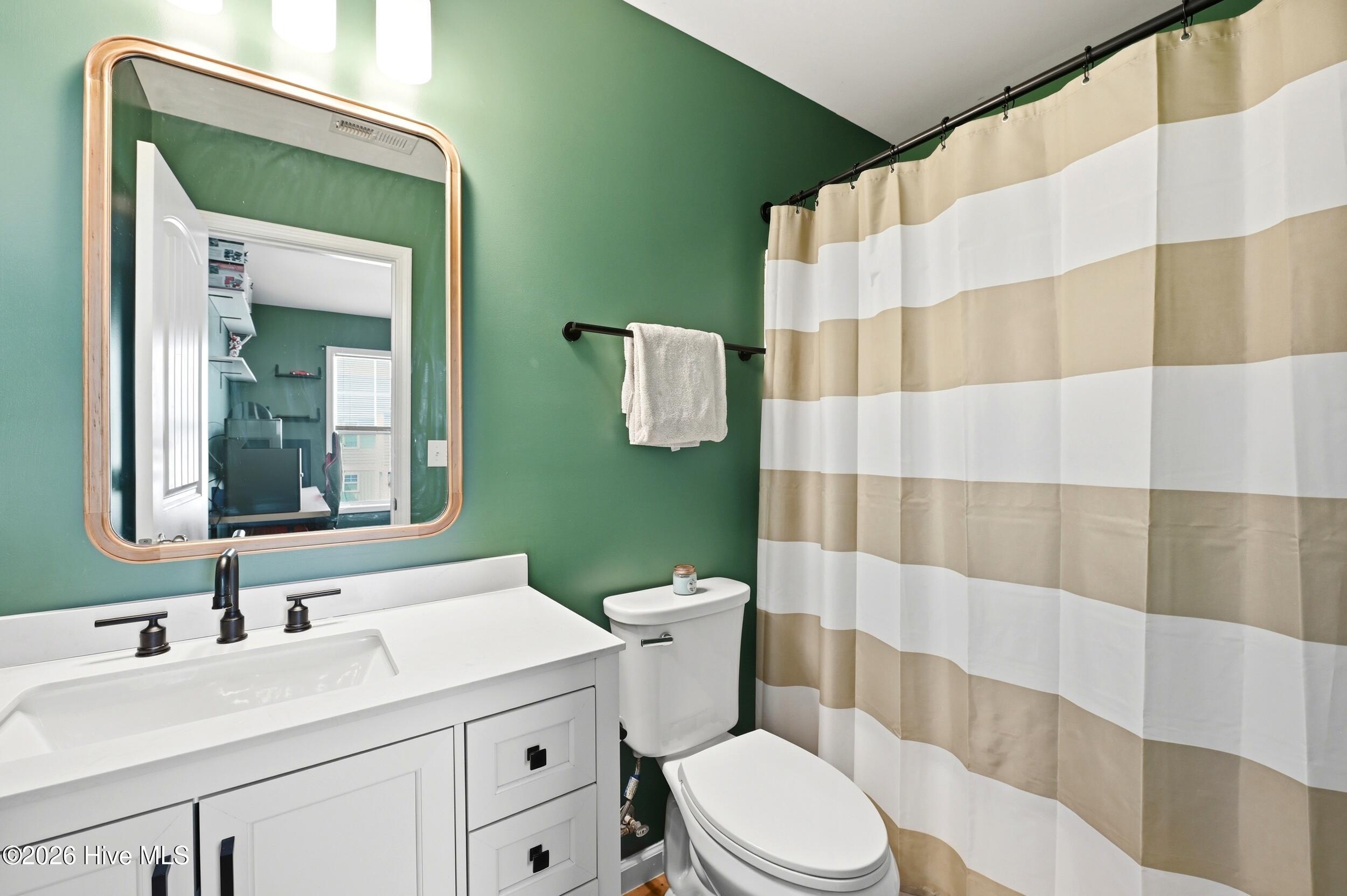 main property photo 16