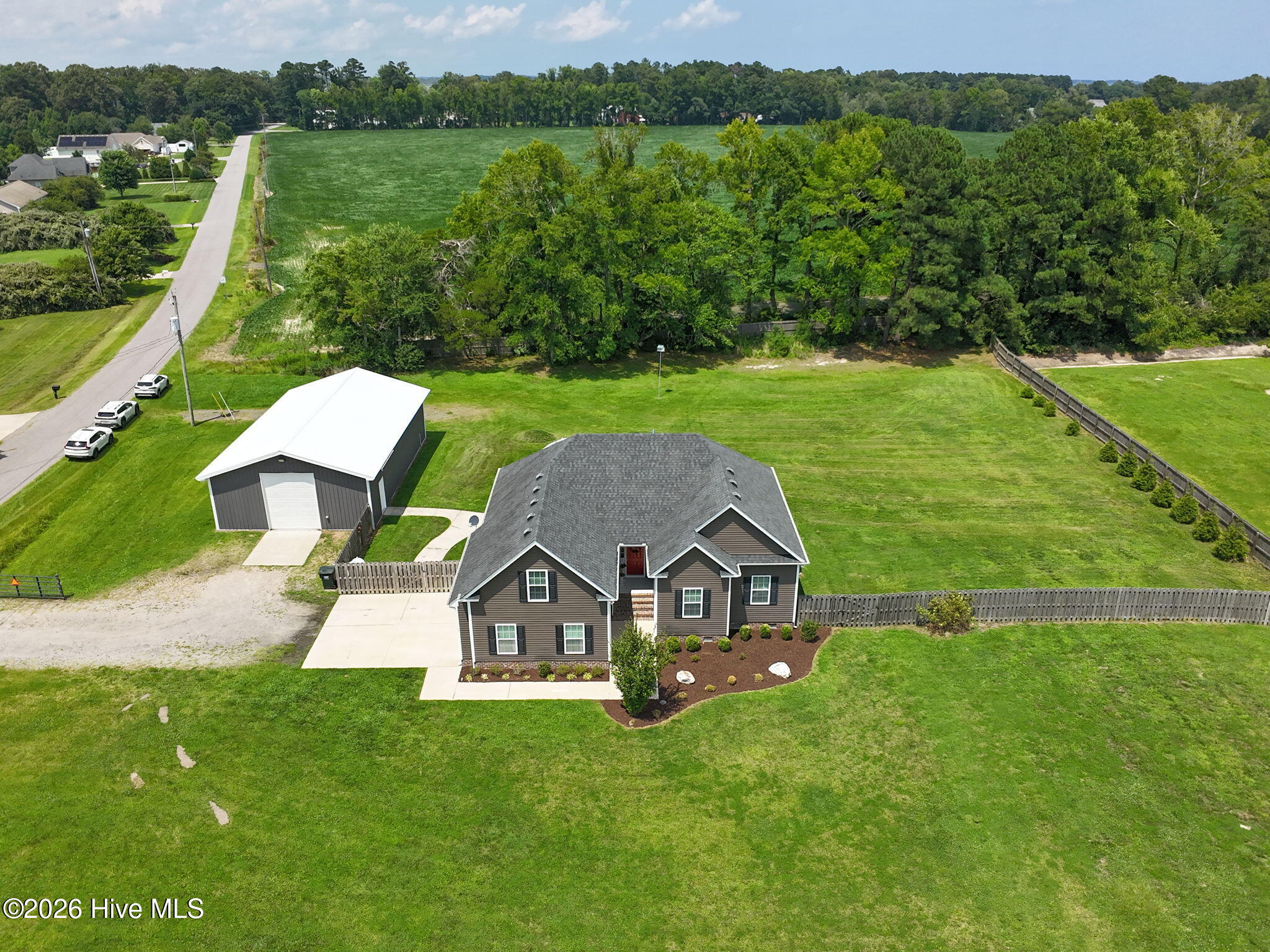 main property photo 45