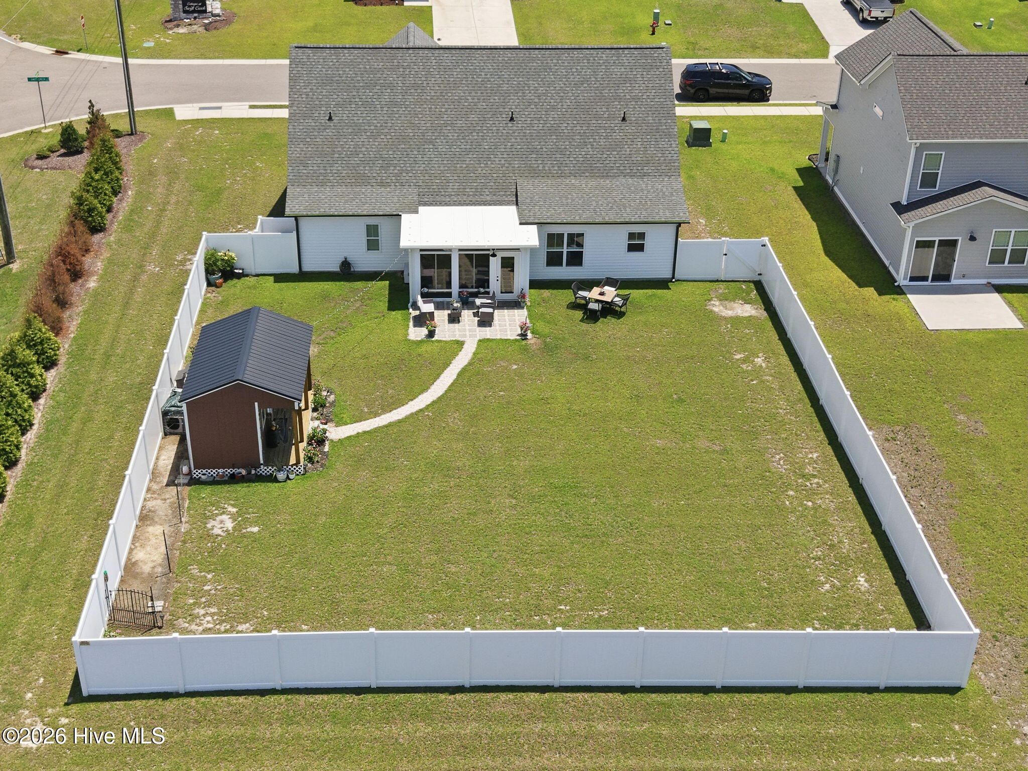 main property photo 26