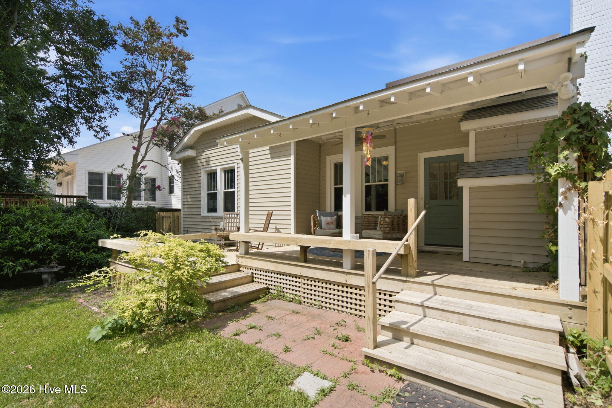 main property photo 35