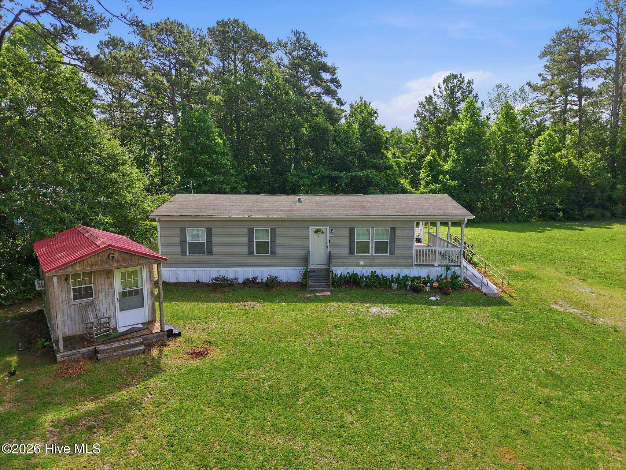 main property photo 5
