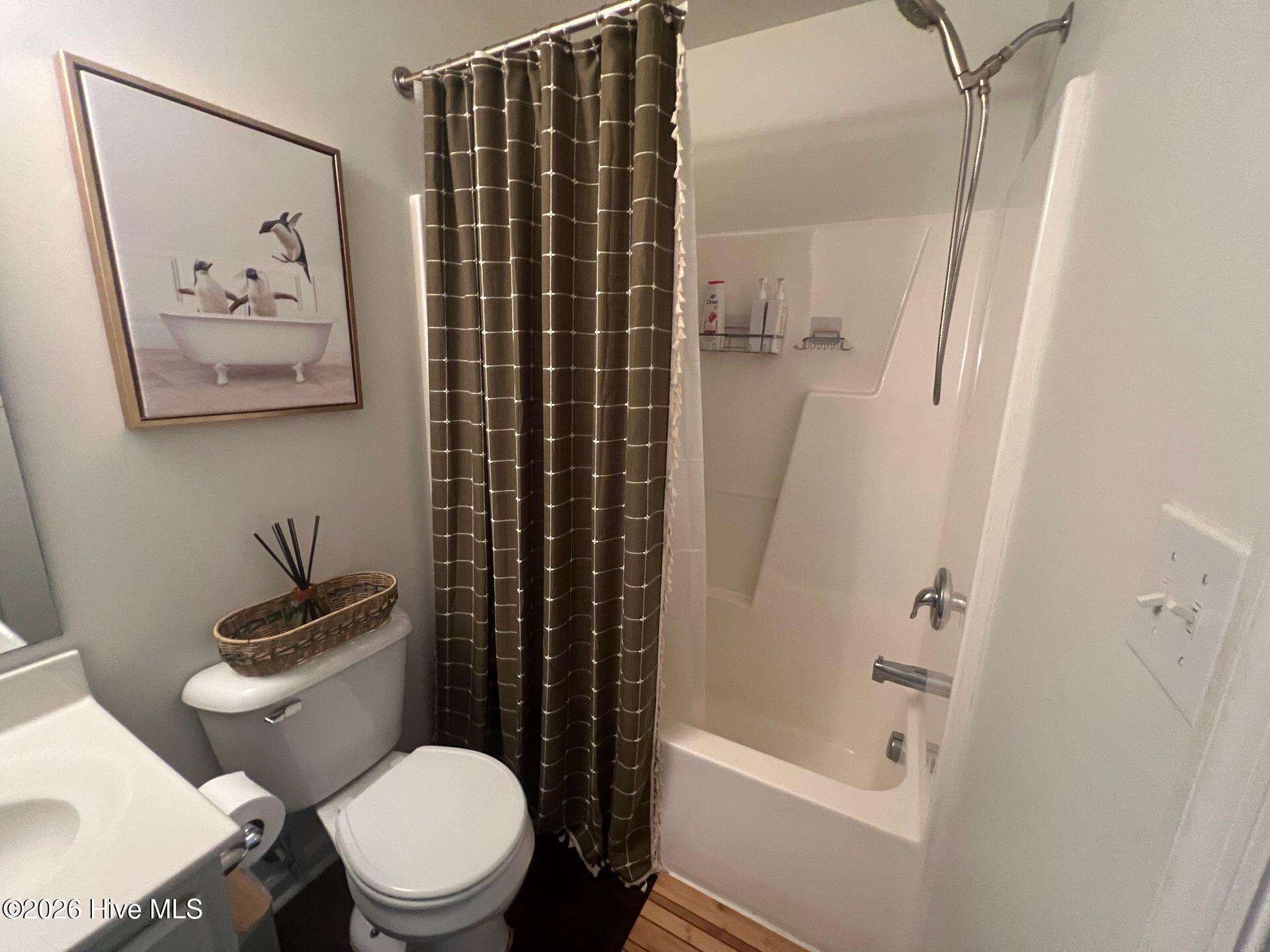 main property photo 14