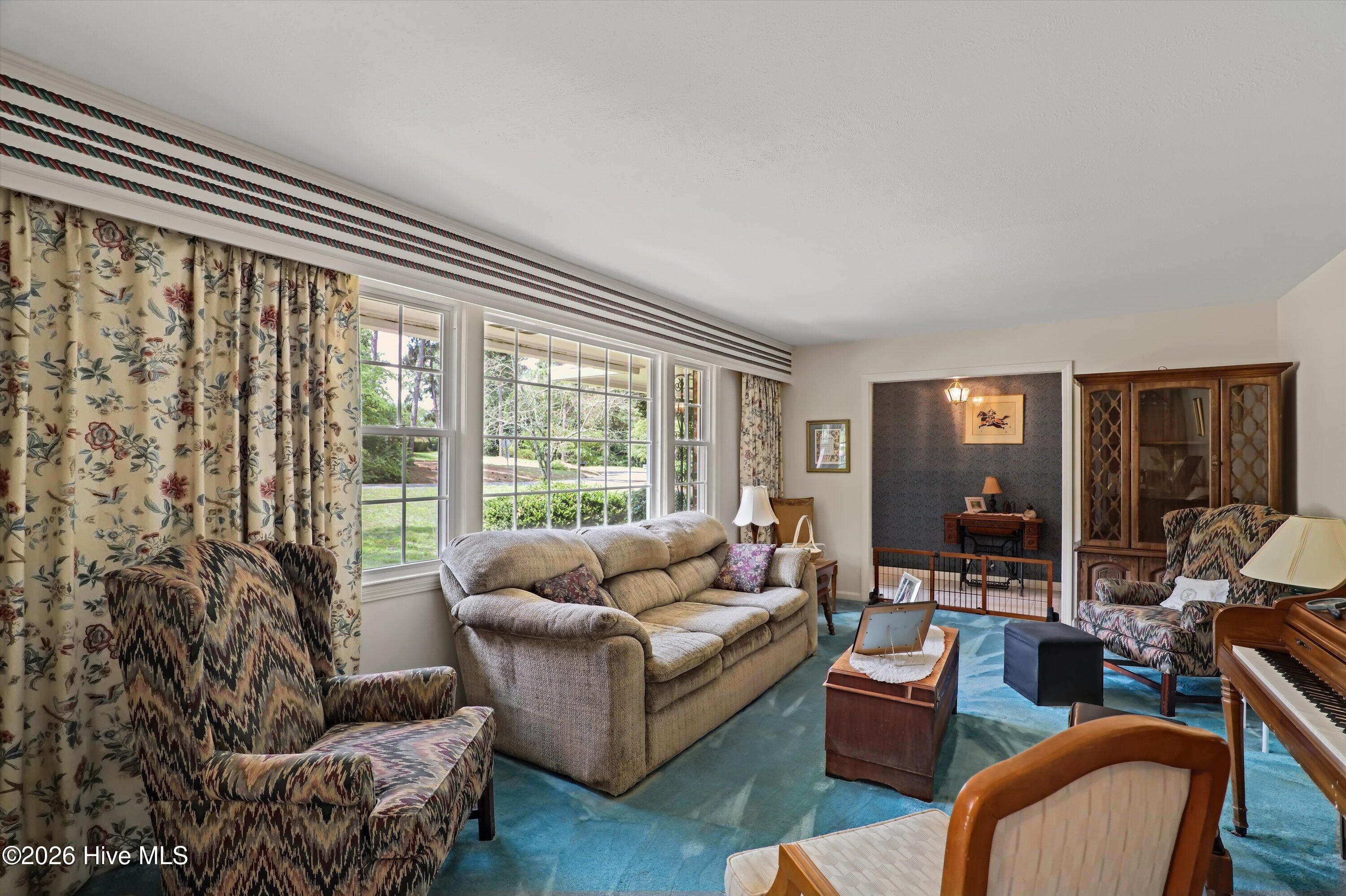 main property photo 12