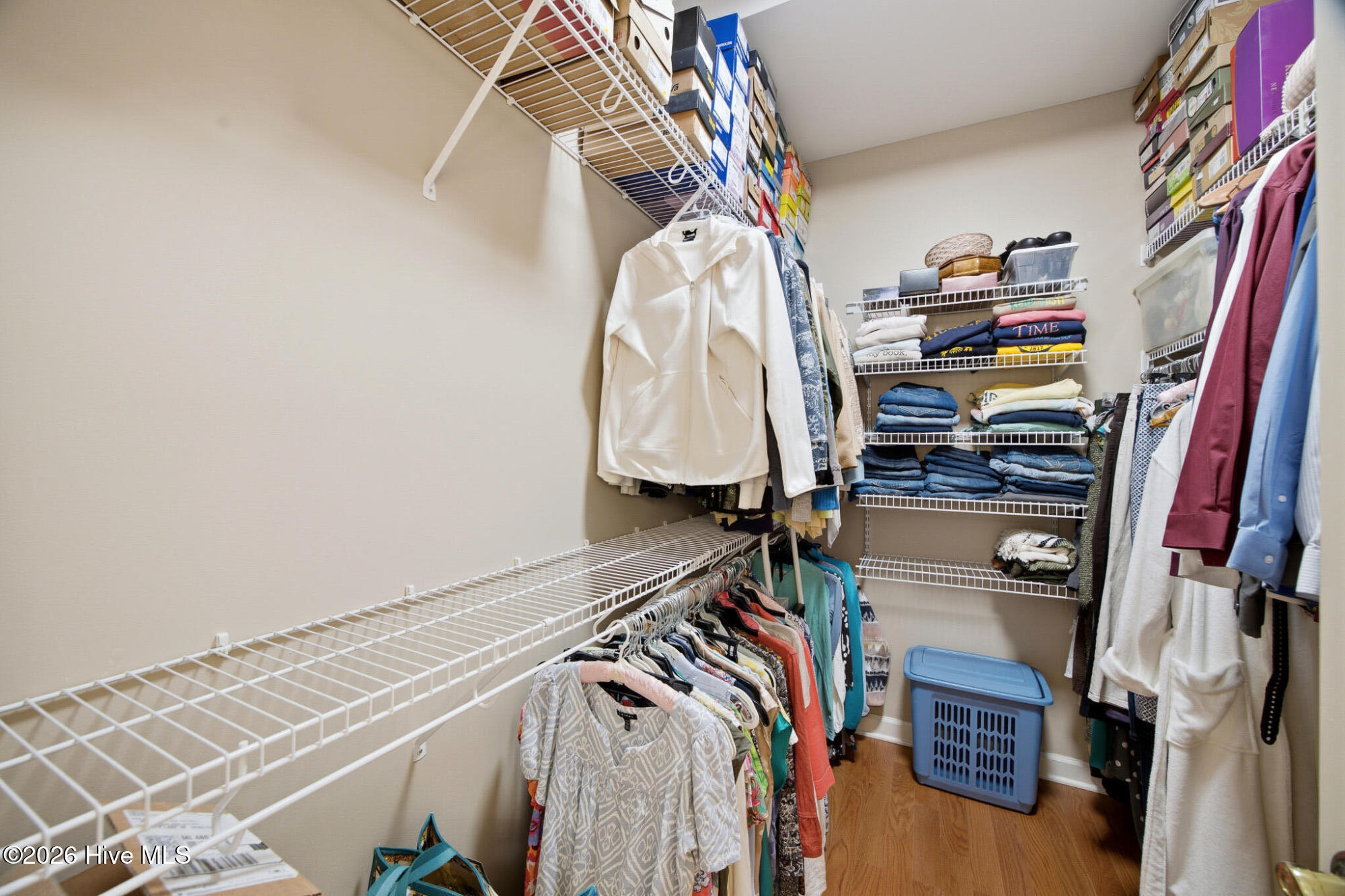 main property photo 12