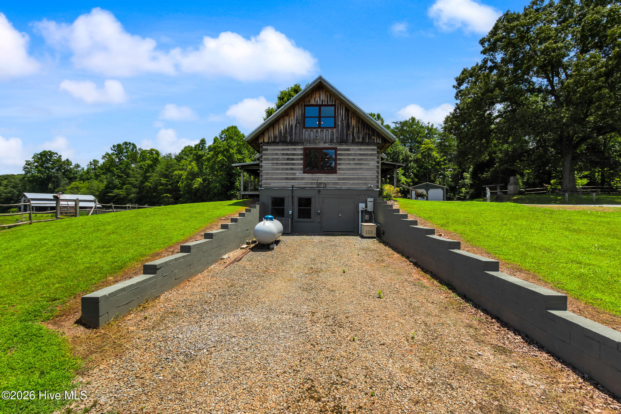 main property photo 73