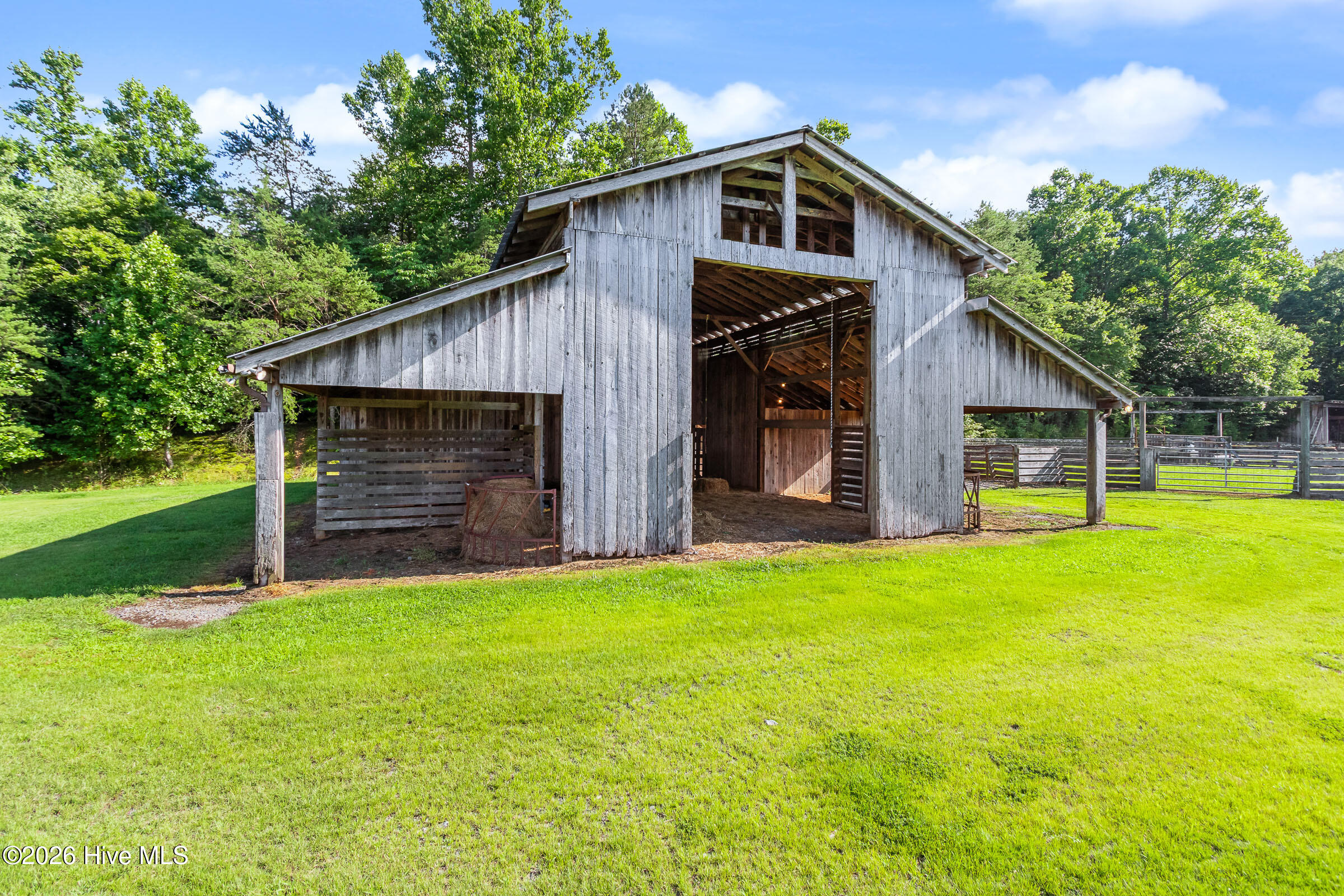 main property photo 89