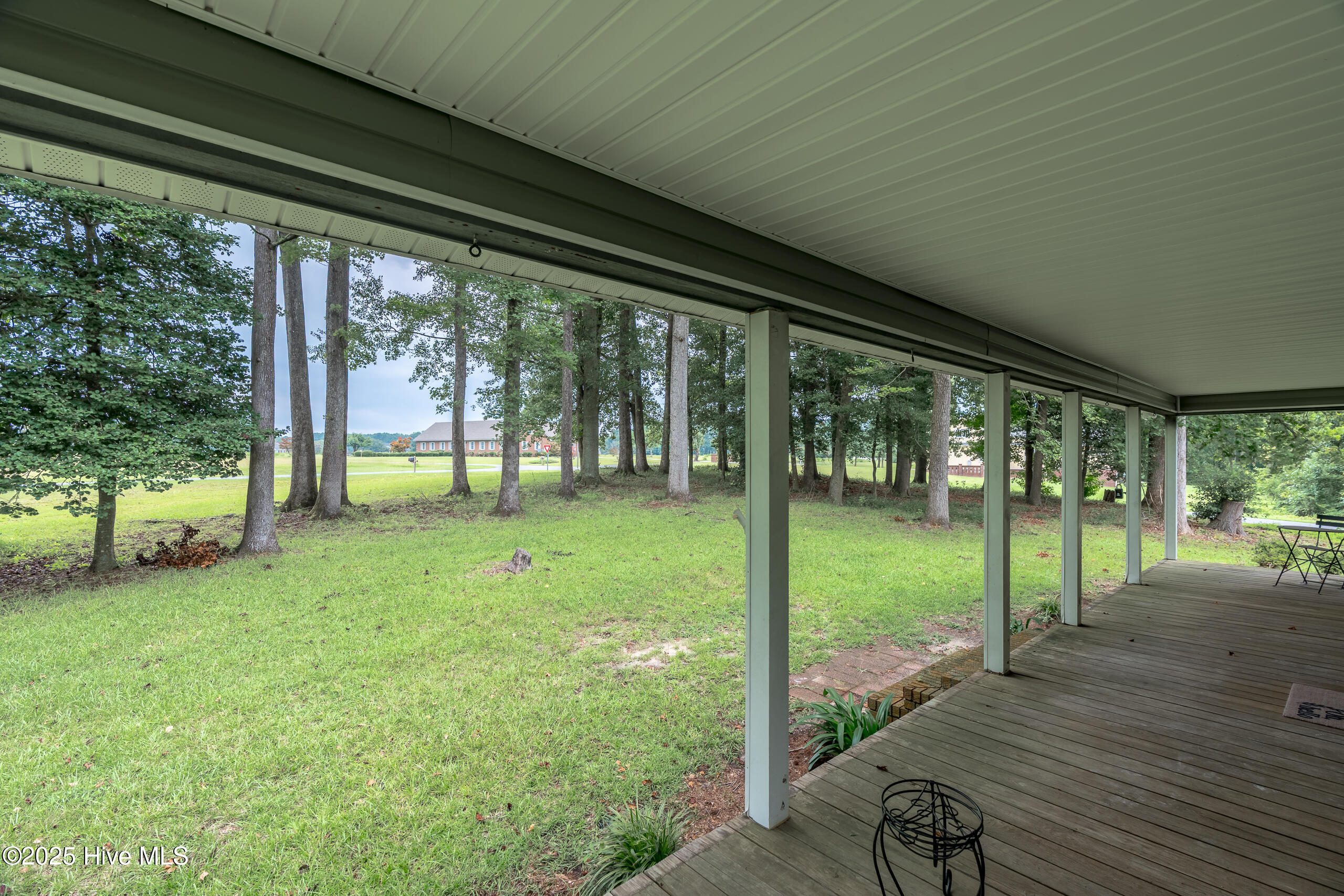 main property photo 76