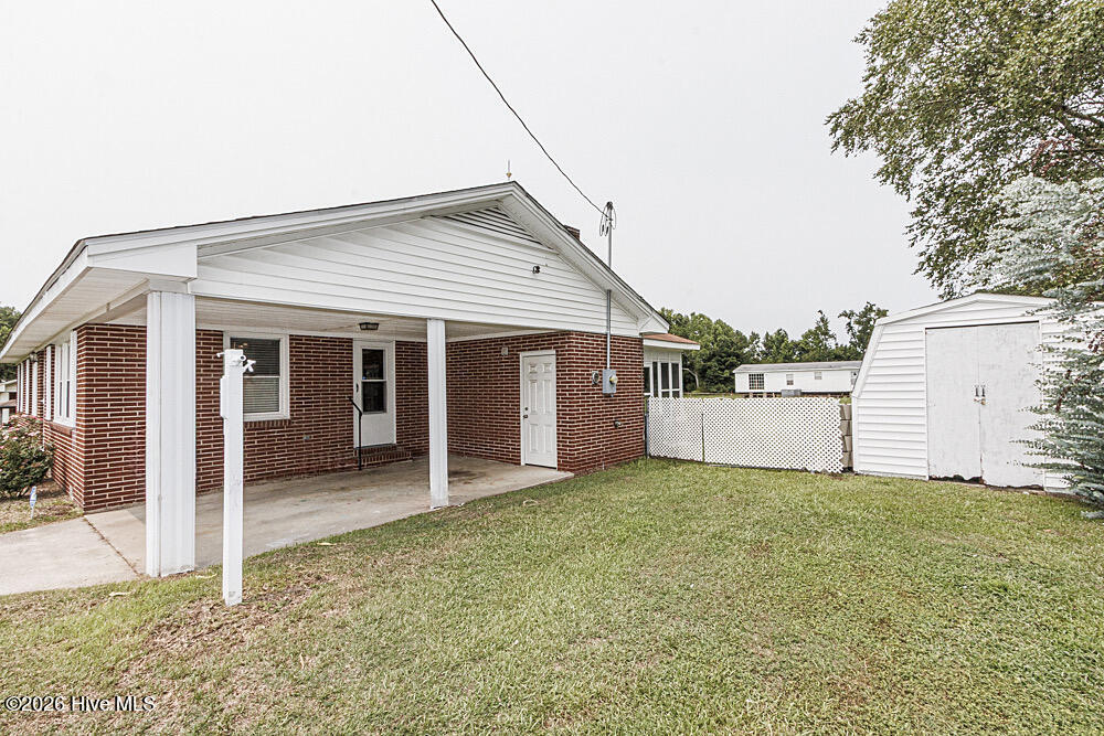 main property photo 28