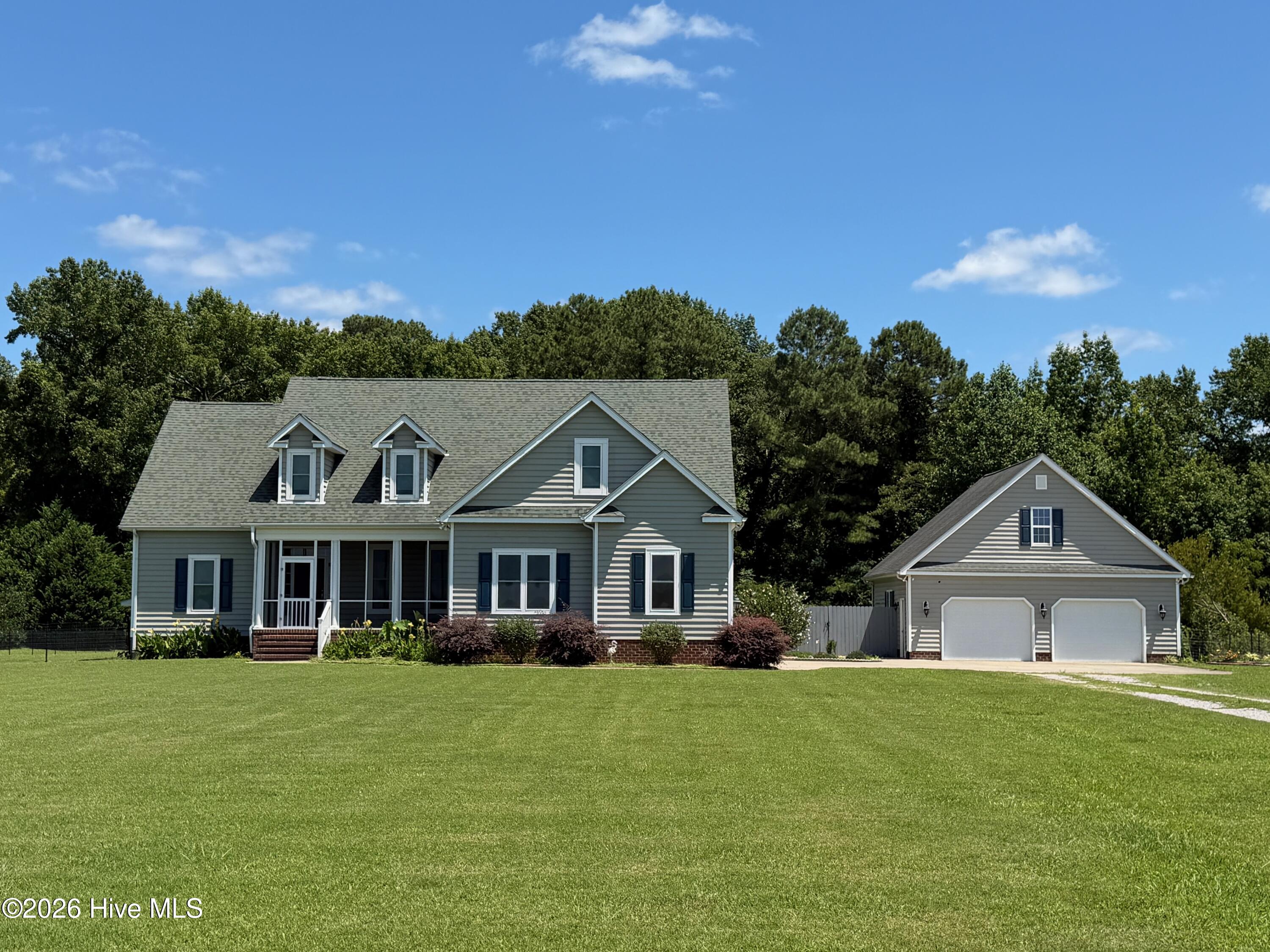 main property photo 5