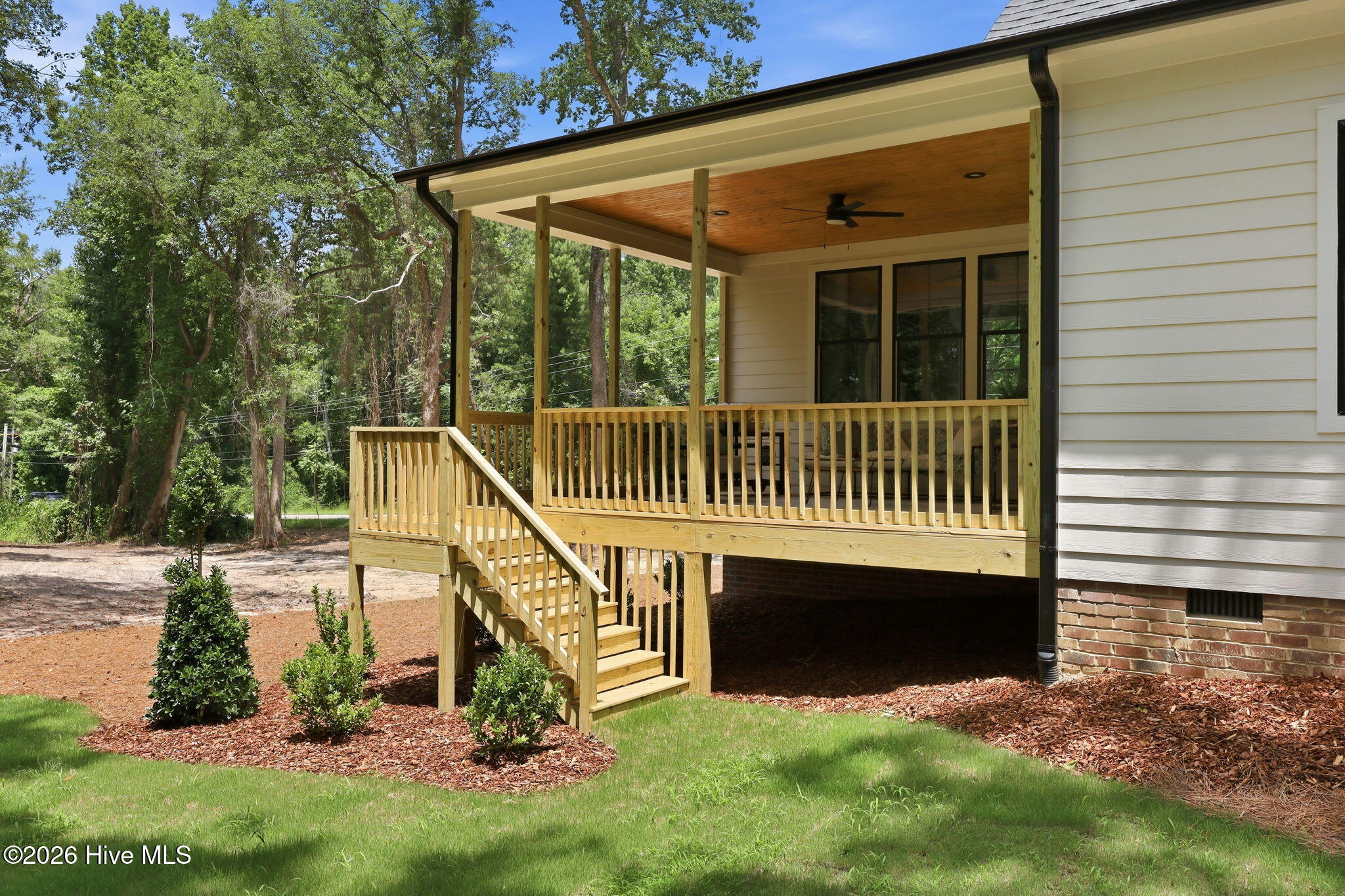 main property photo 51