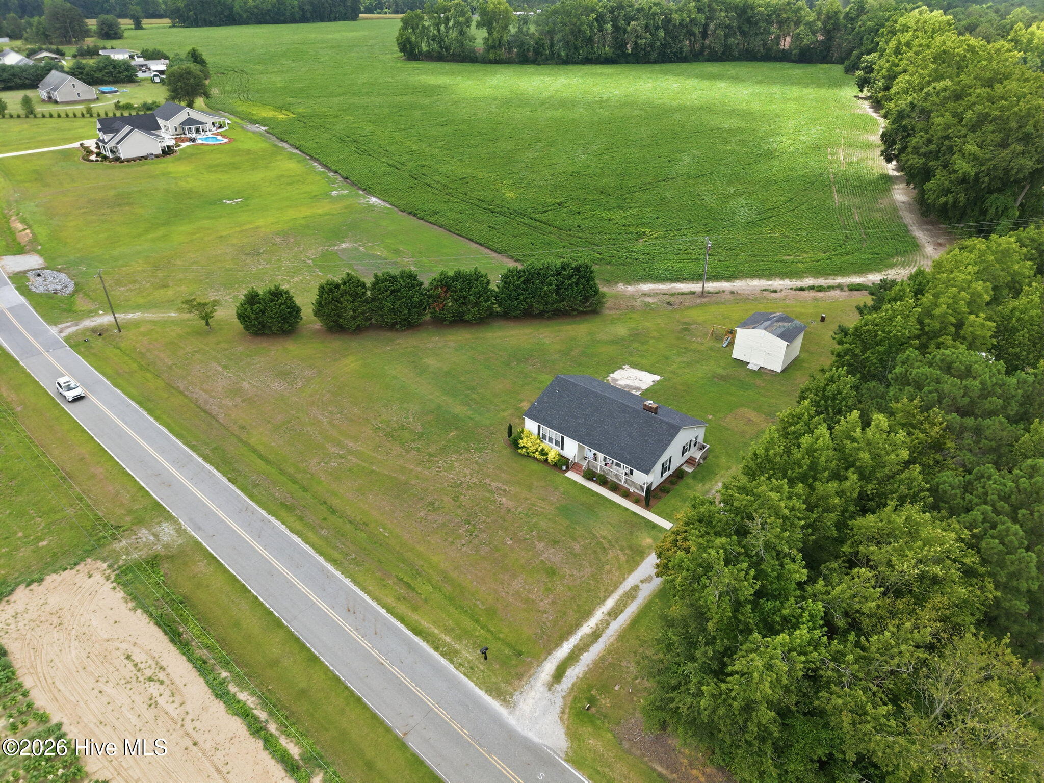 main property photo 36