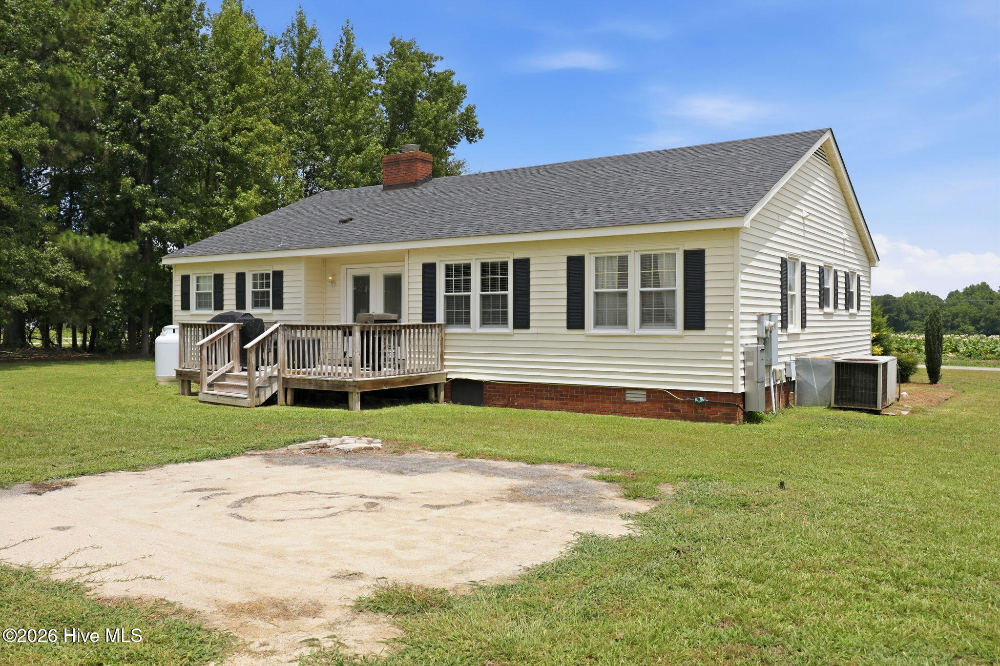 main property photo 5