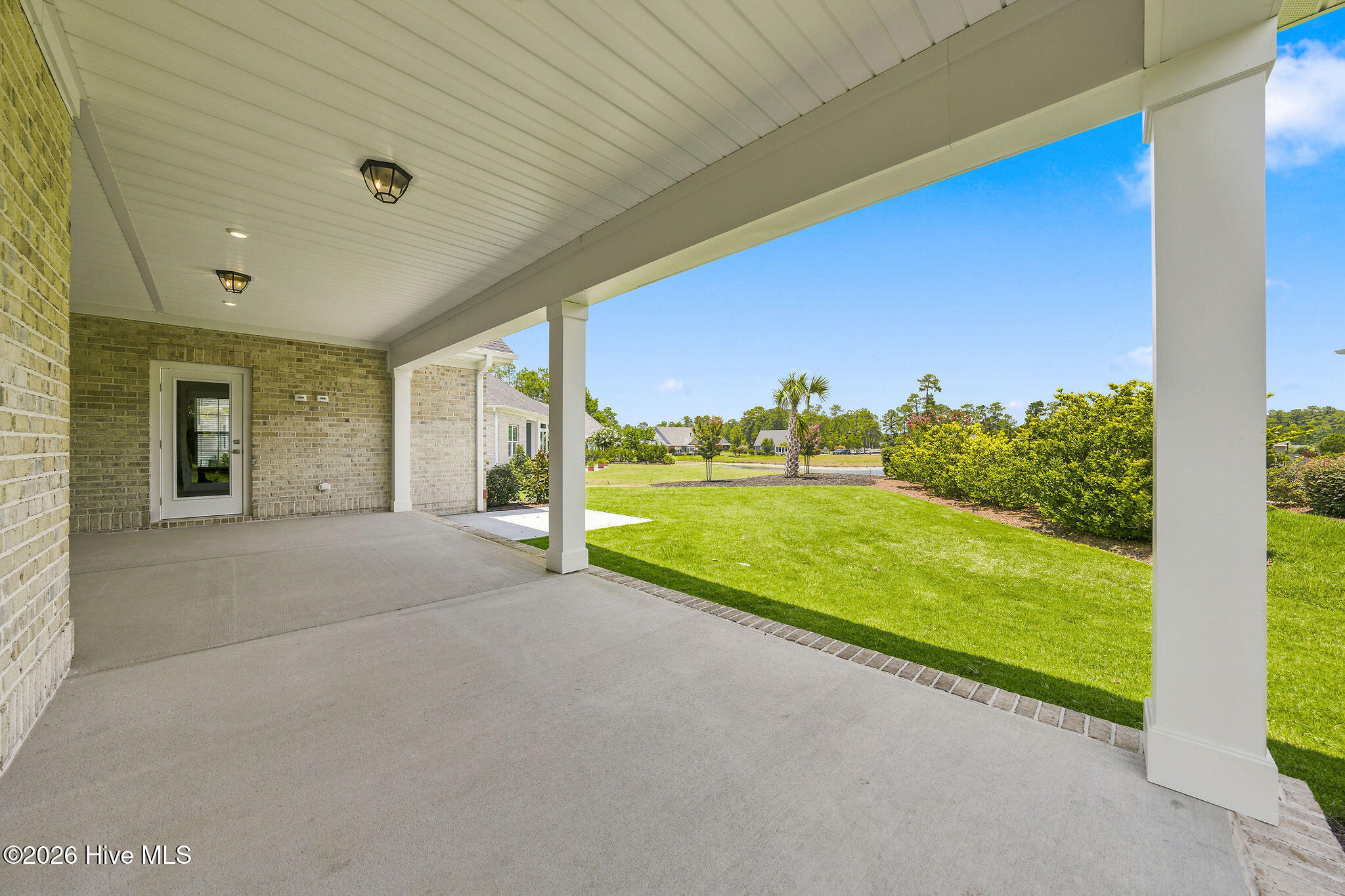 main property photo 15