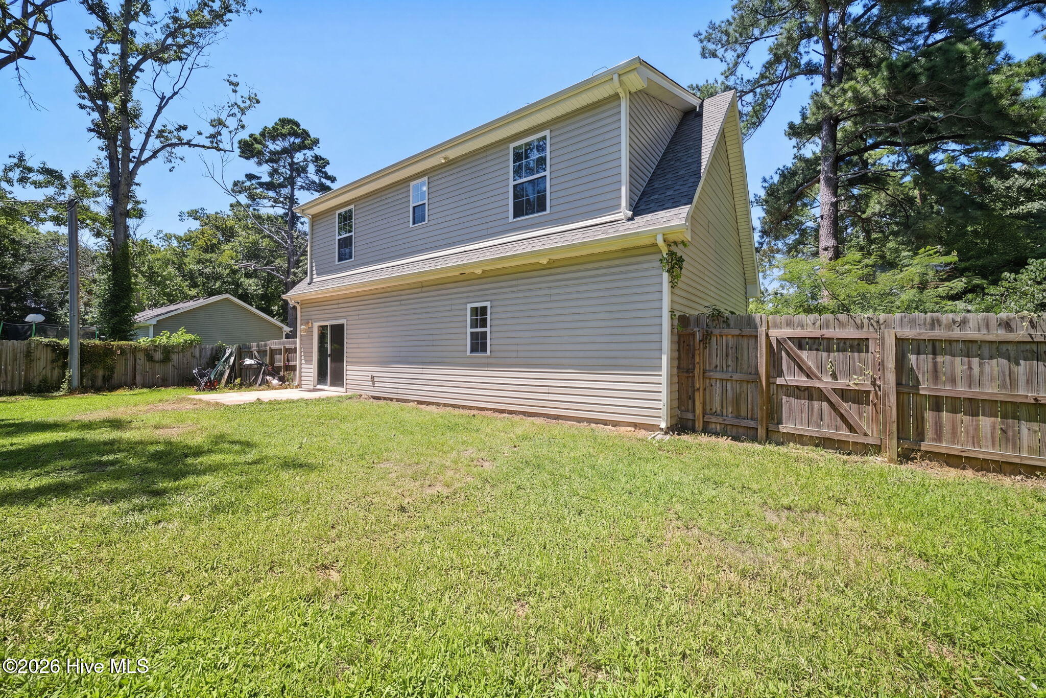 main property photo 29