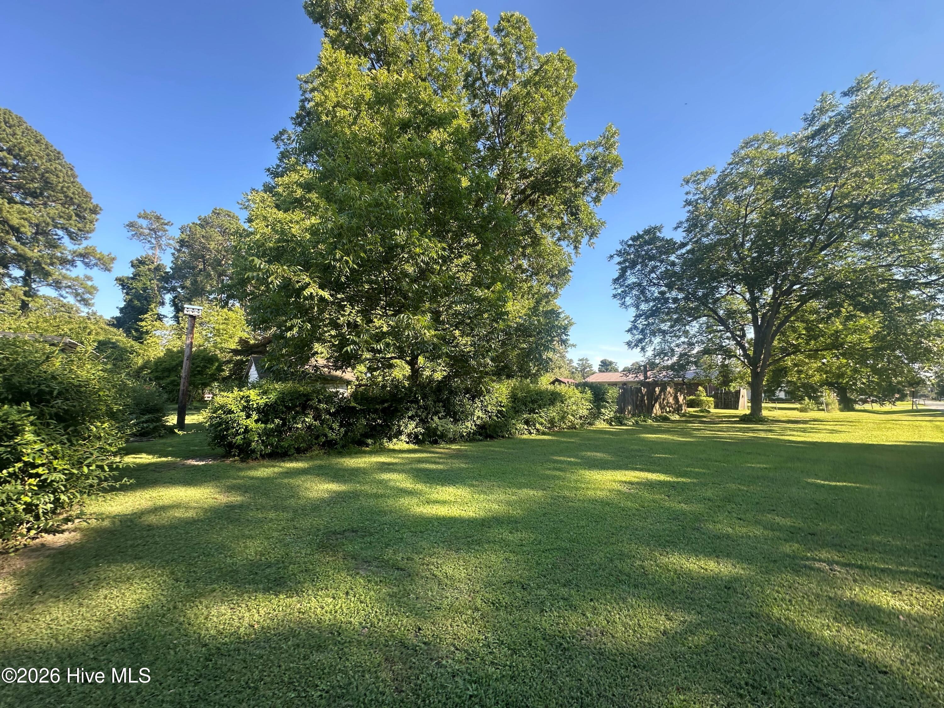 main property photo 9
