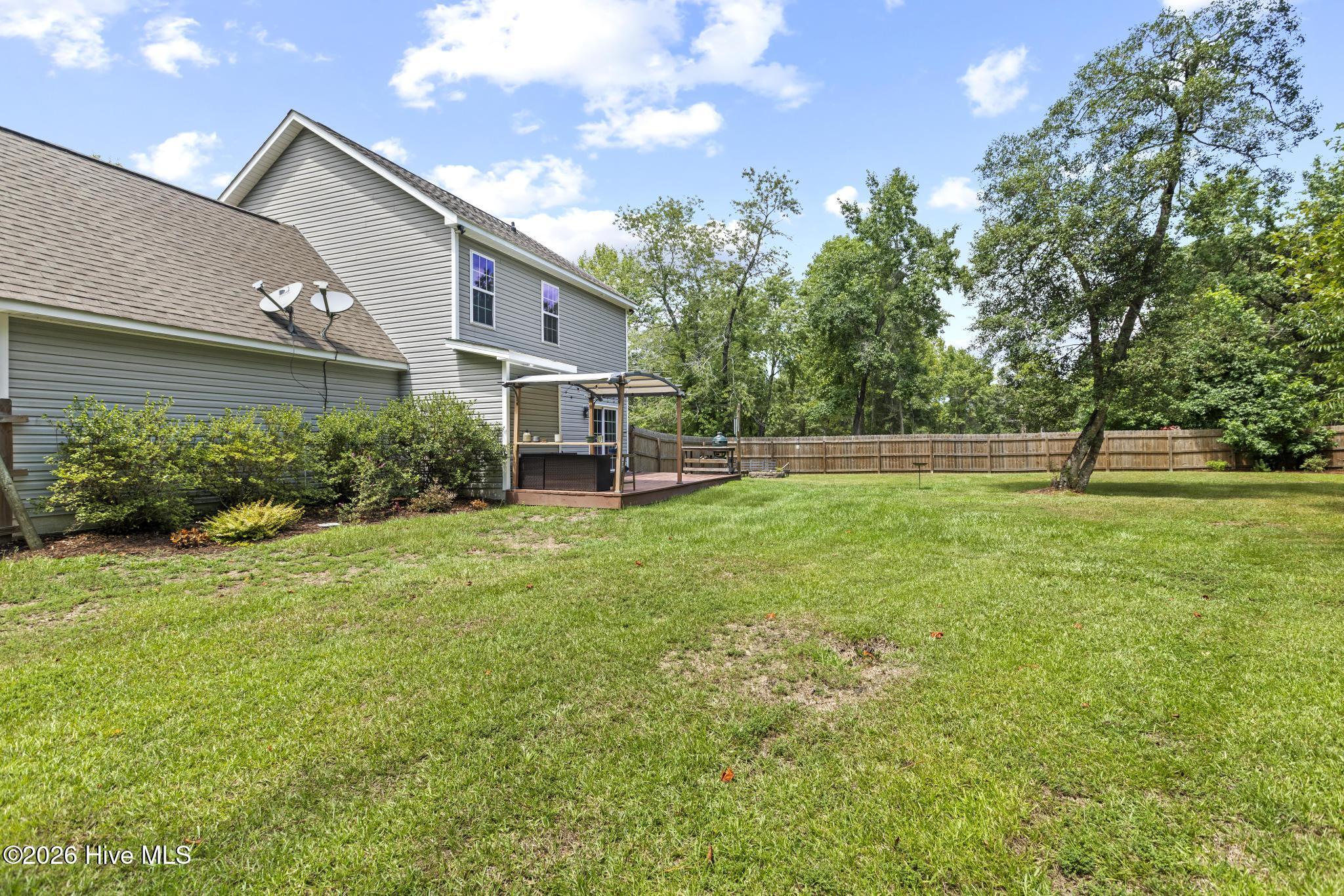 main property photo 33