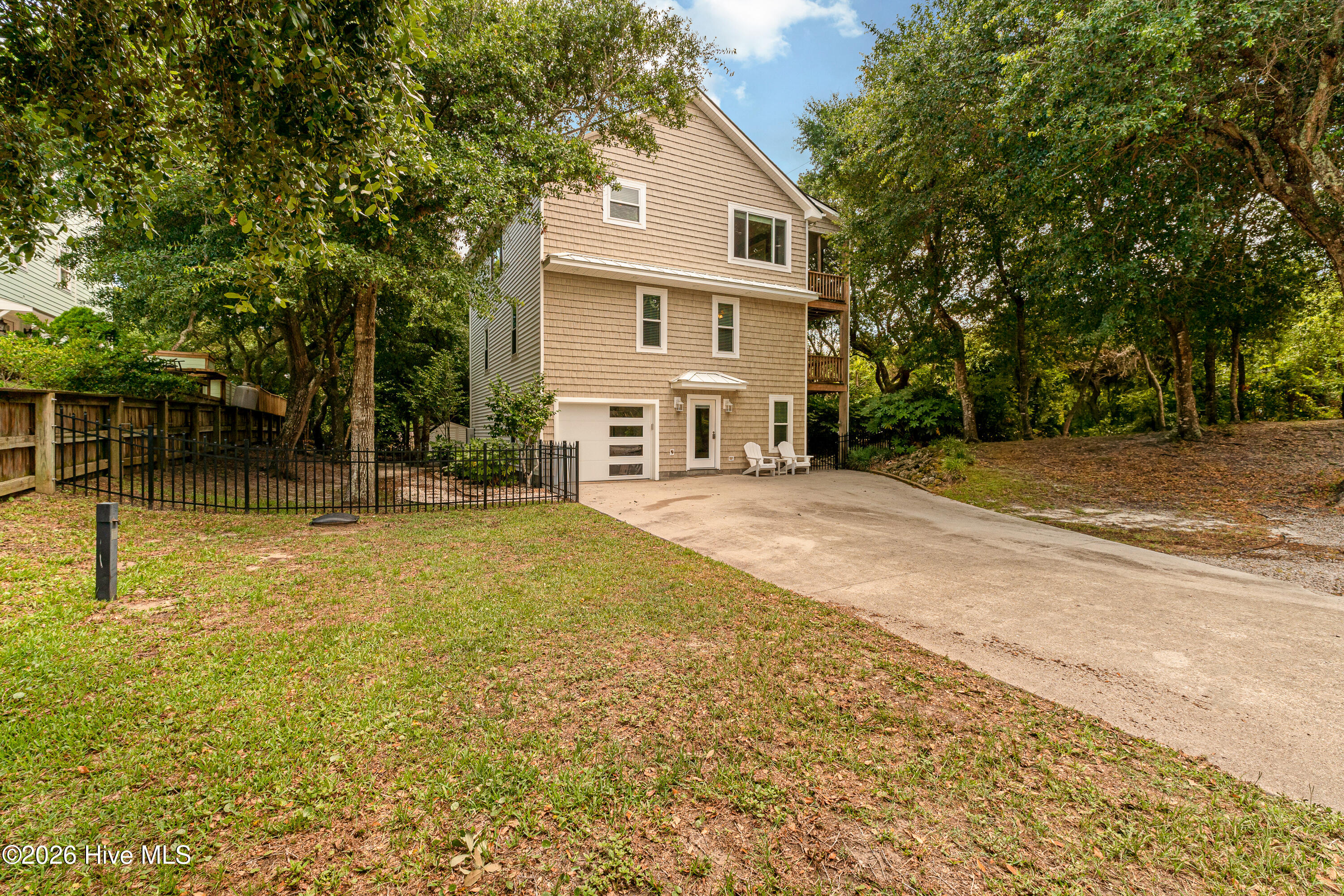 main property photo 54