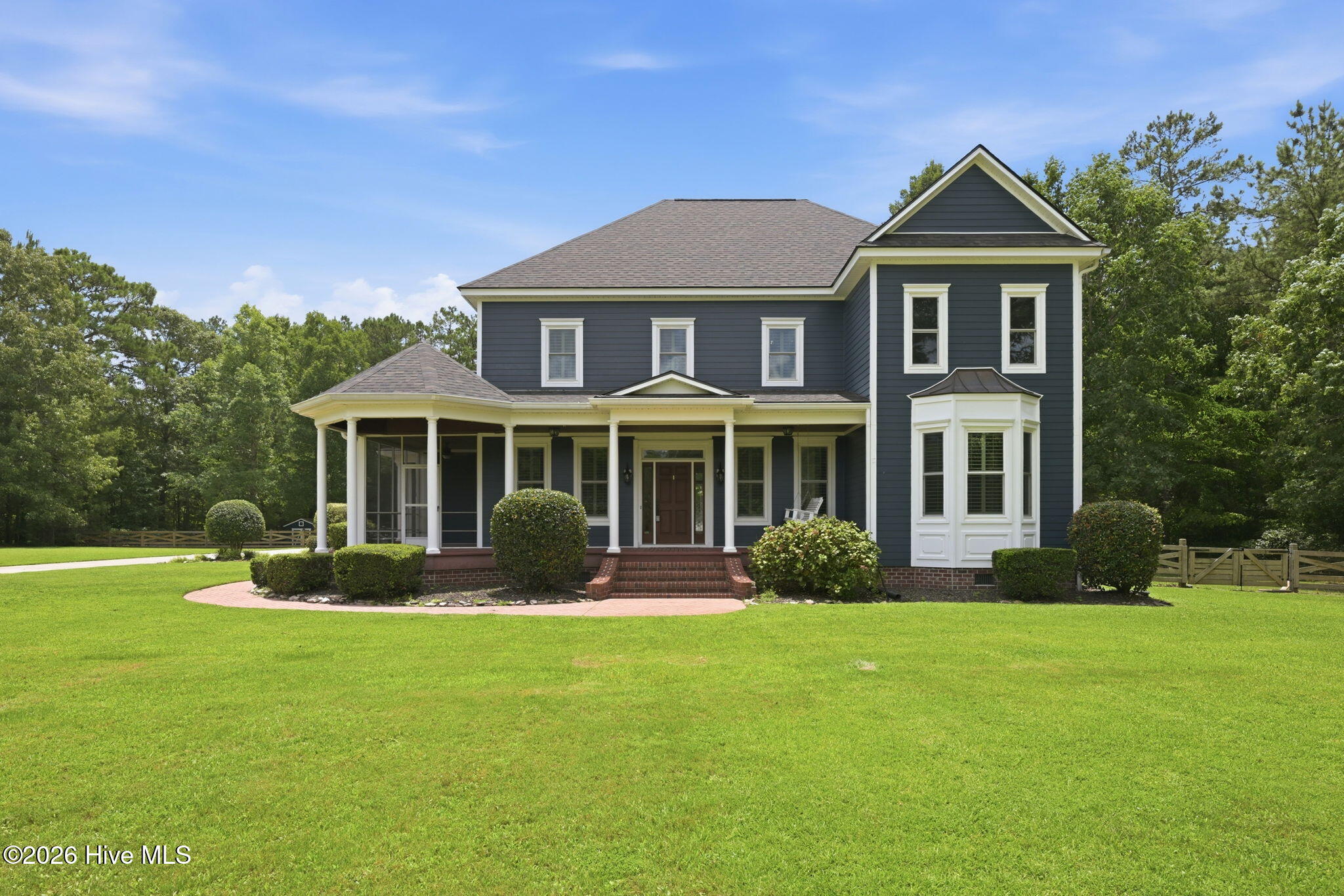 main property photo 3