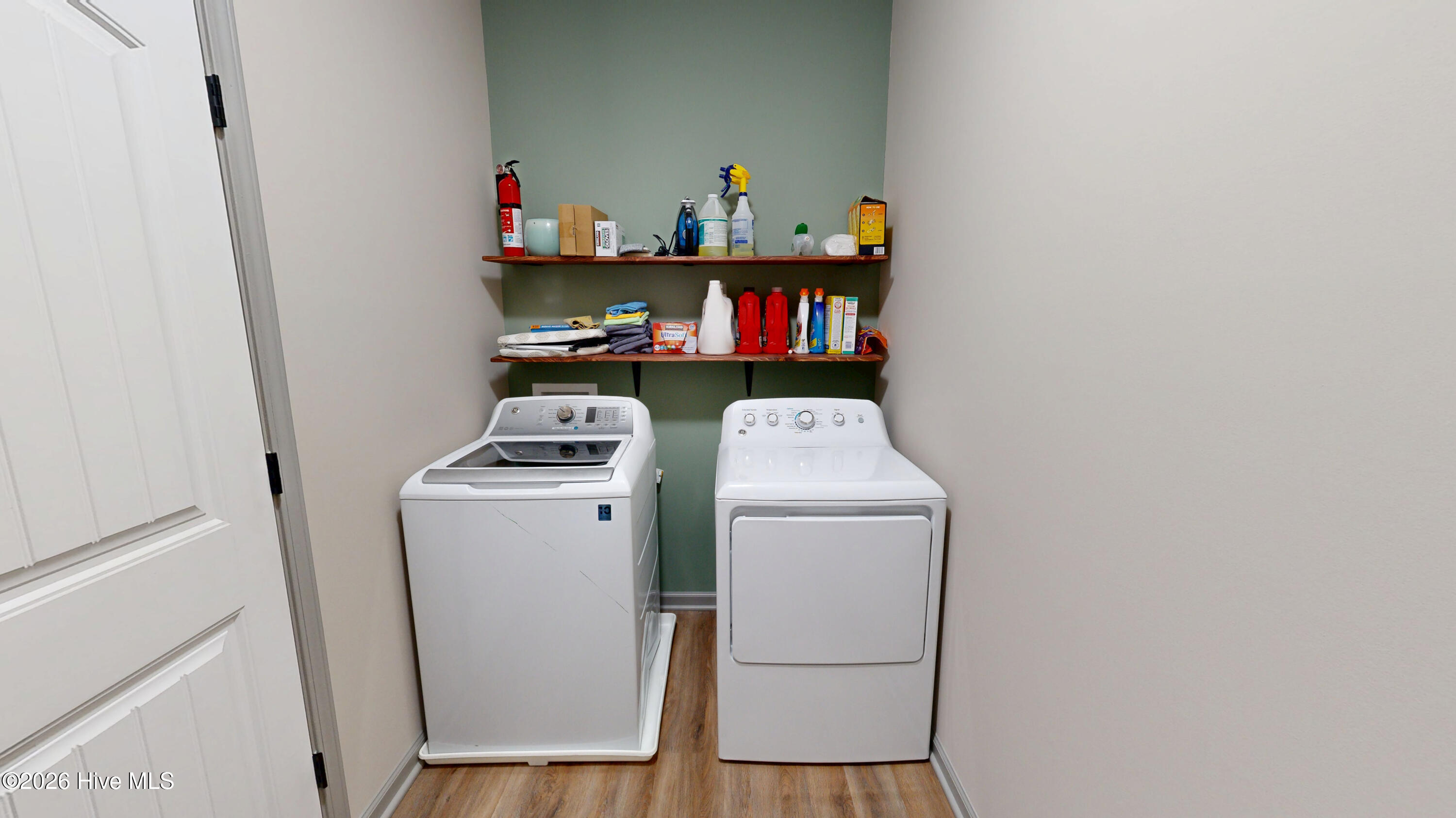 main property photo 15