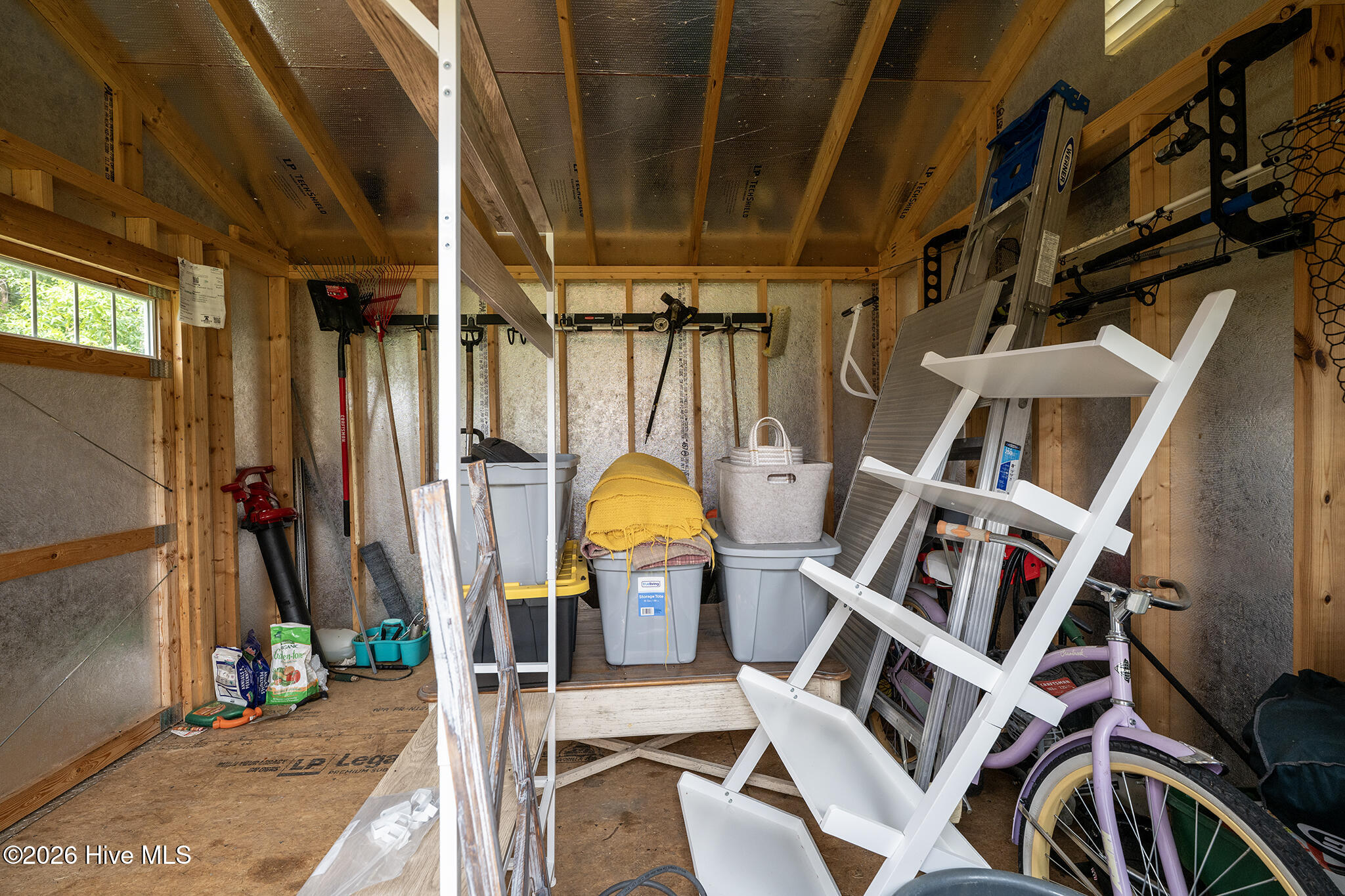 main property photo 48
