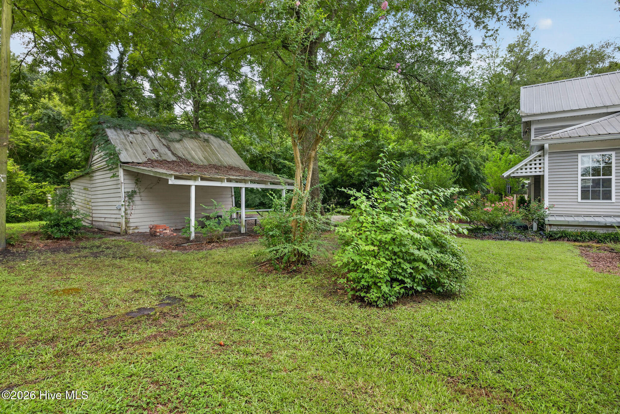 main property photo 43