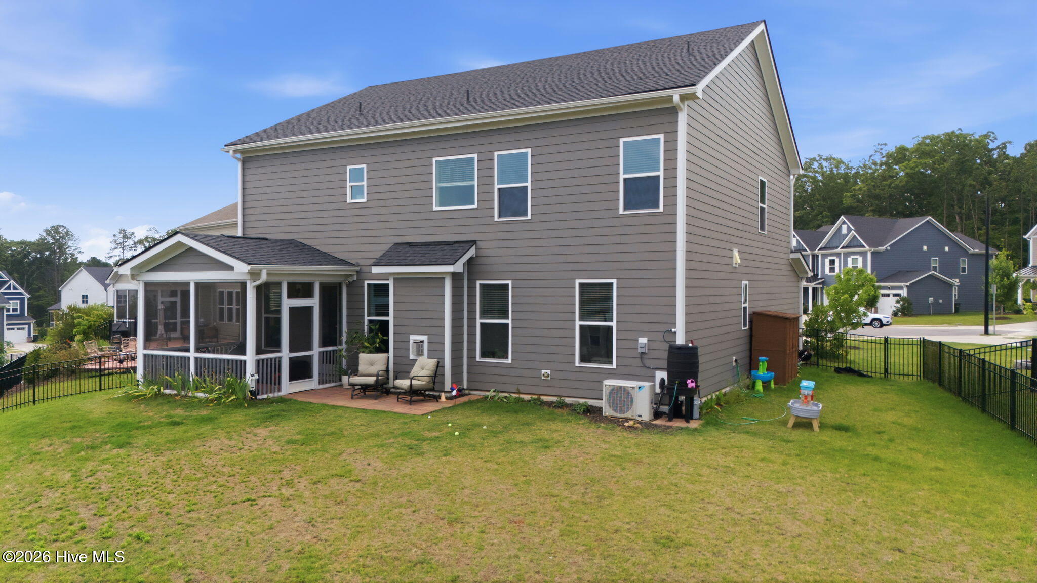 main property photo 36