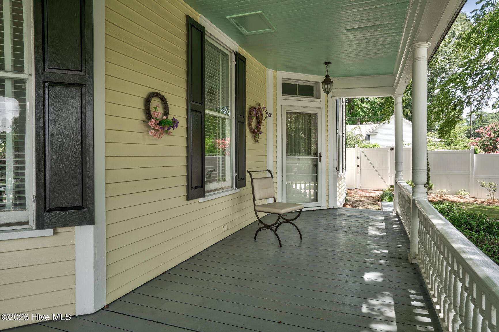 main property photo 8