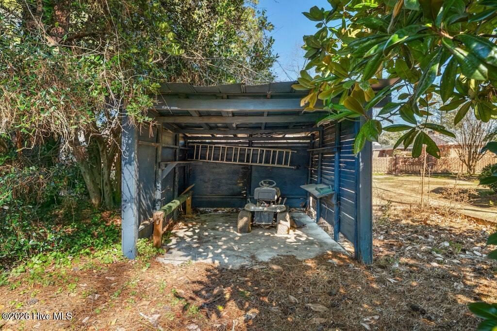 main property photo 38