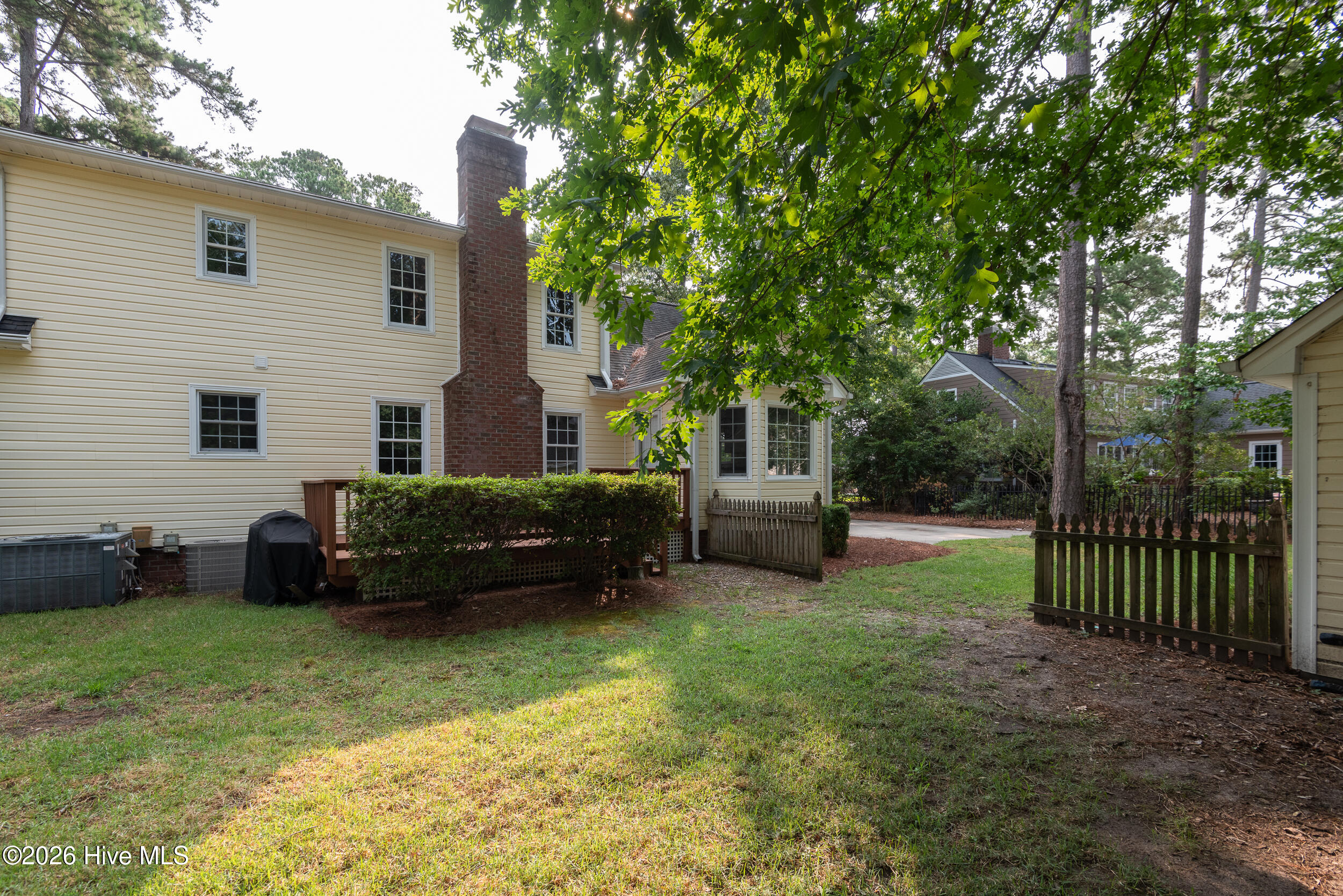 main property photo 76