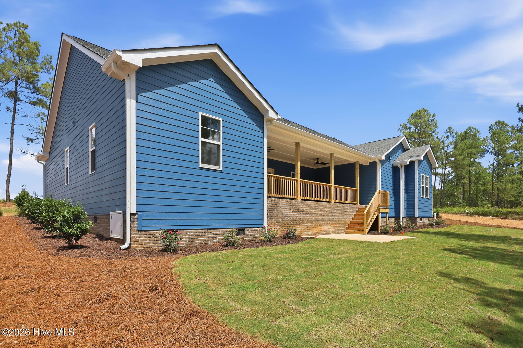 main property photo 19