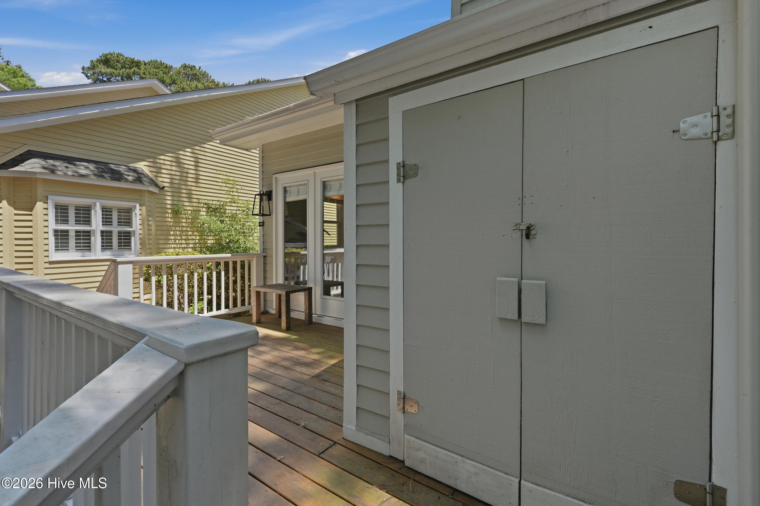 main property photo 37