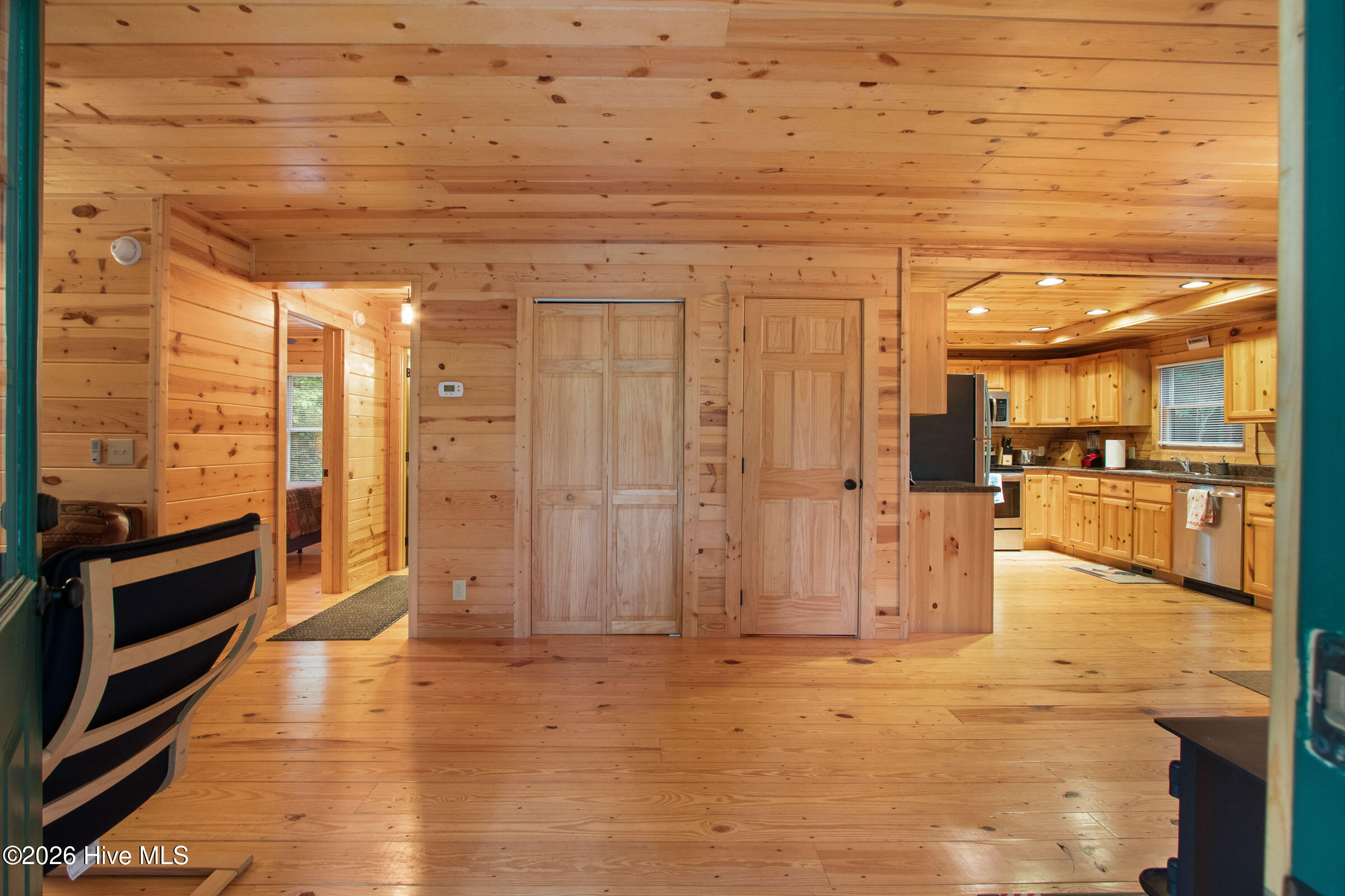 main property photo 16