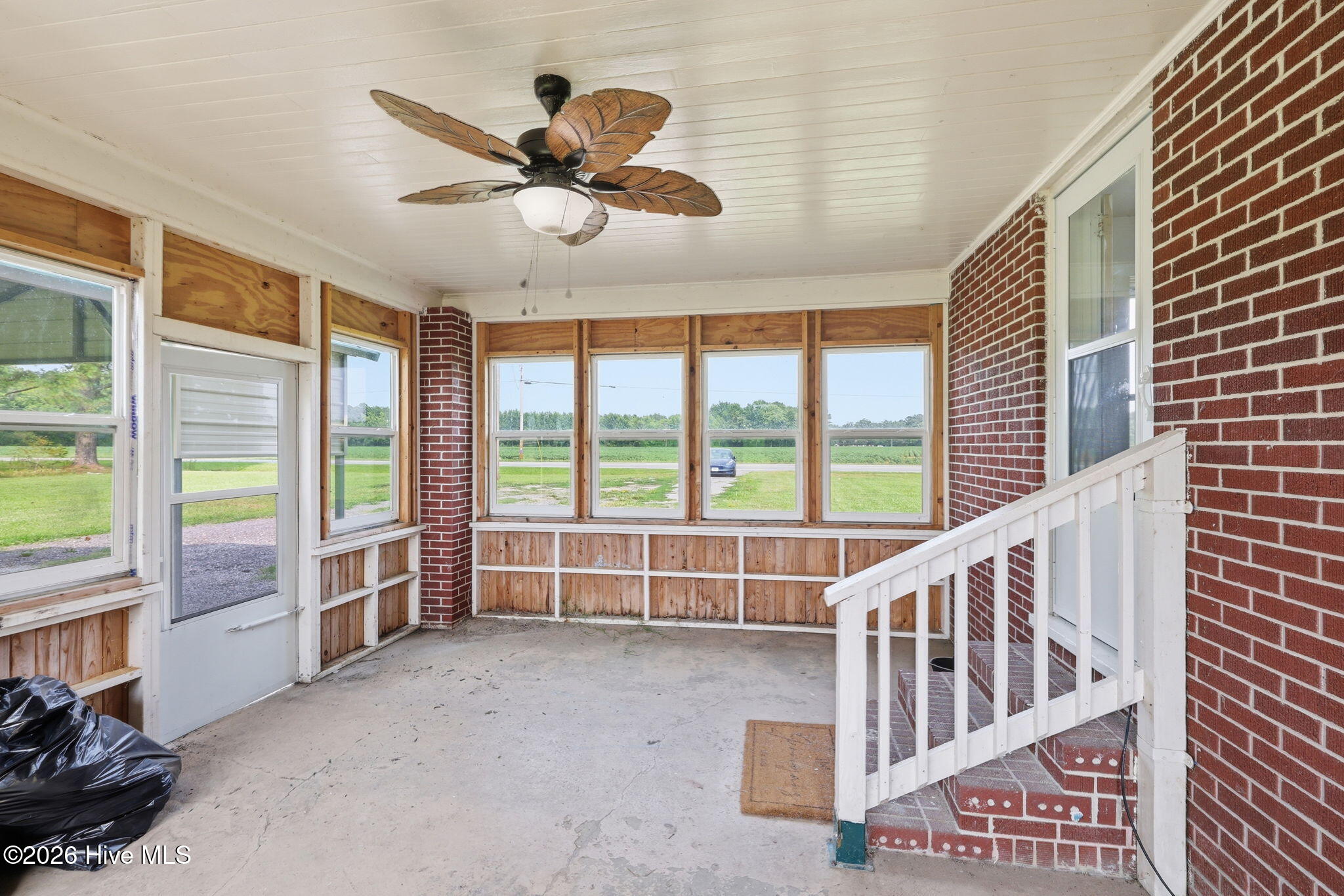 main property photo 37