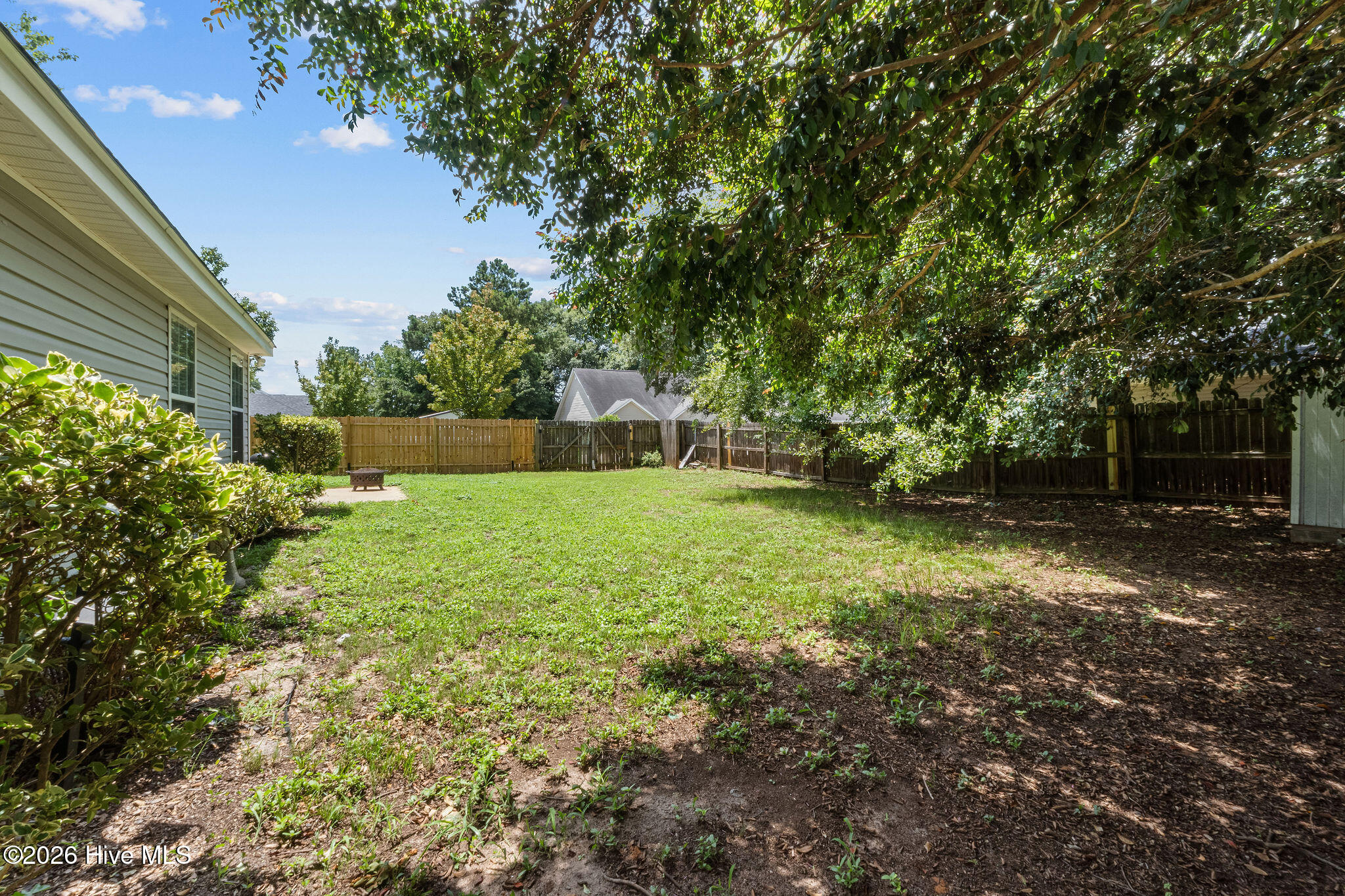 main property photo 30