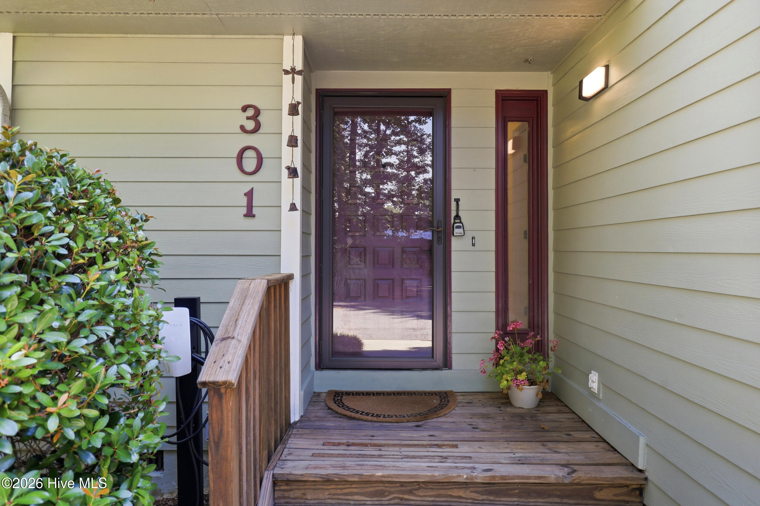 main property photo 11