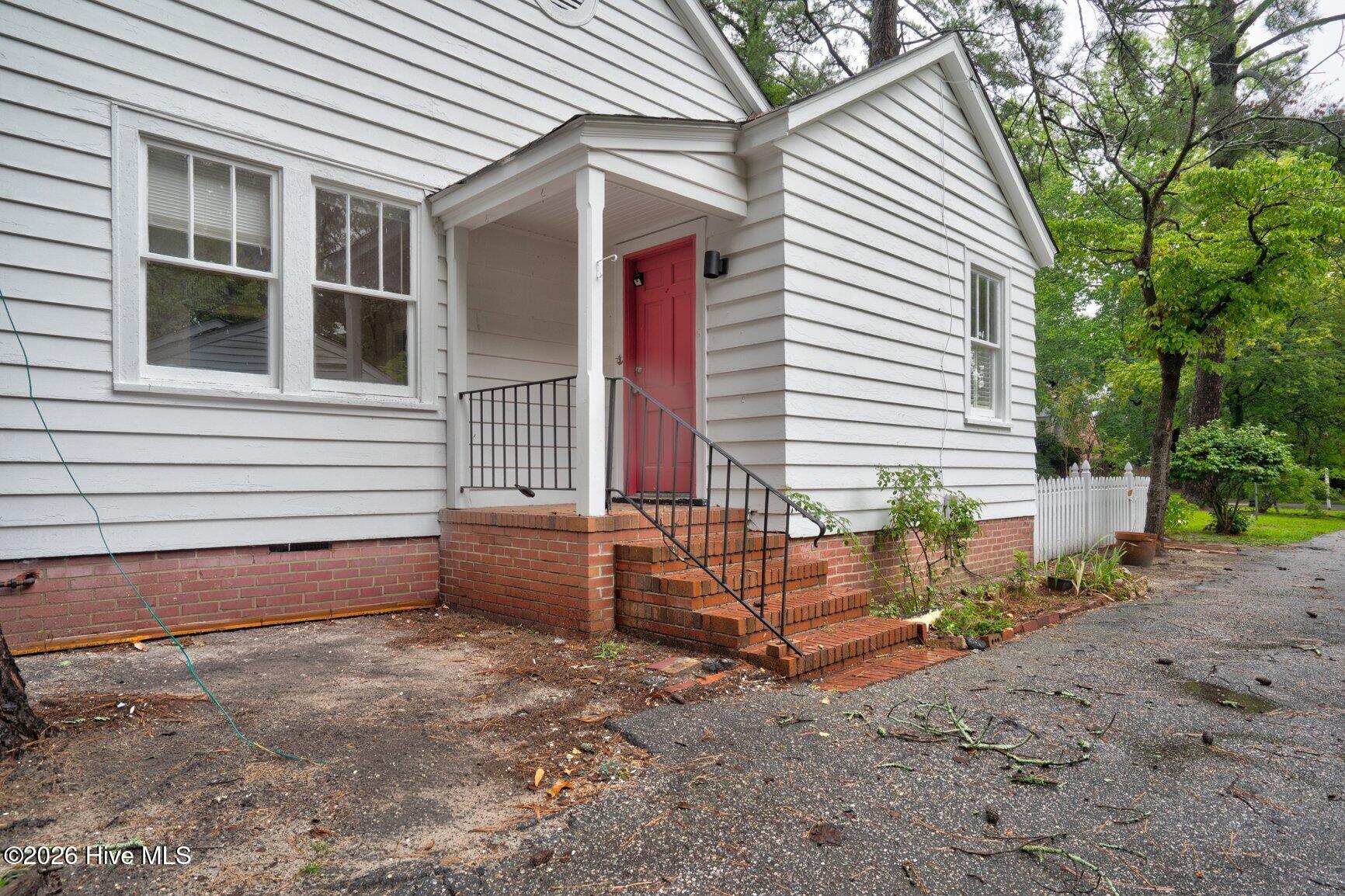 main property photo 40