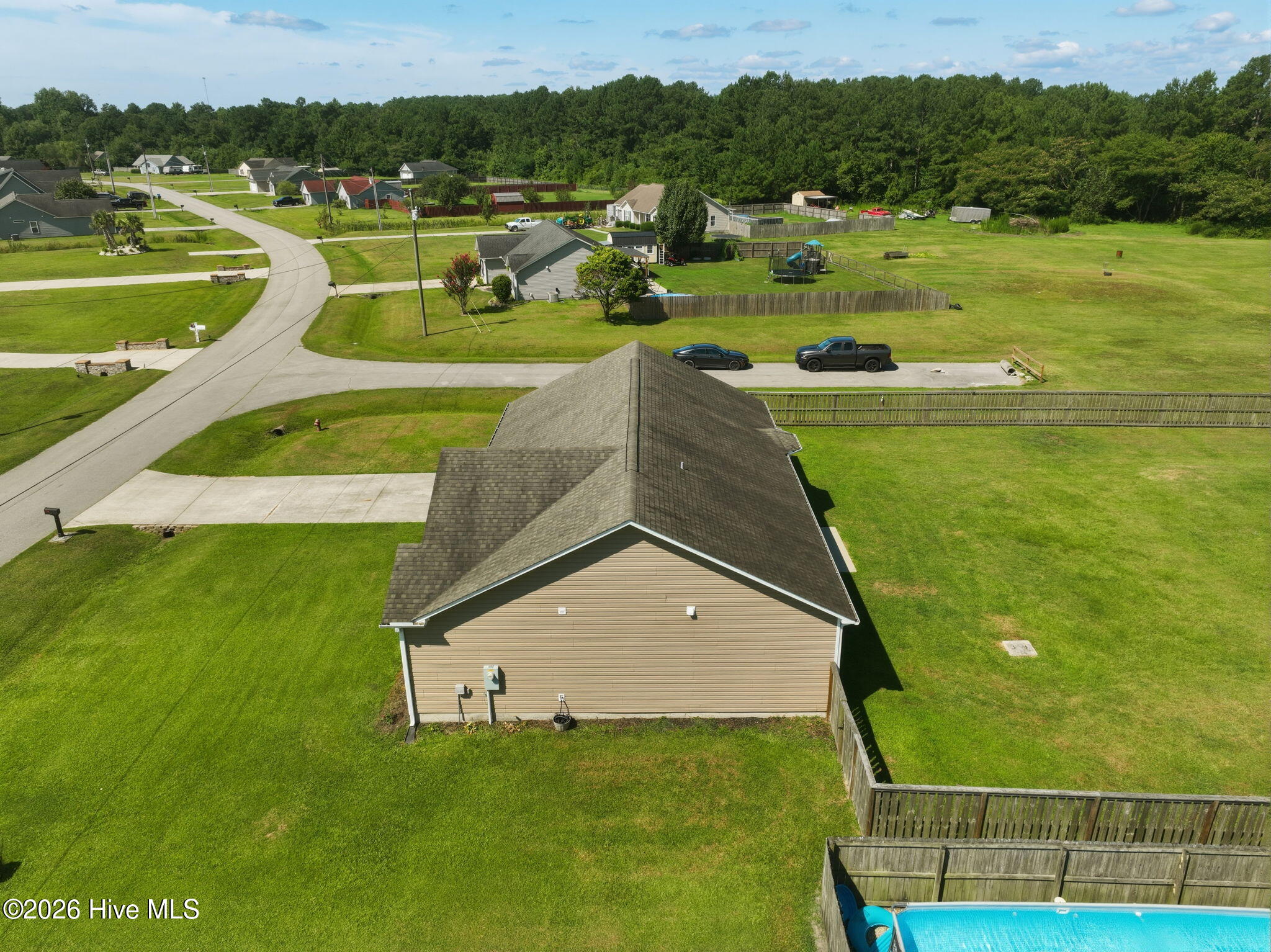 main property photo 45